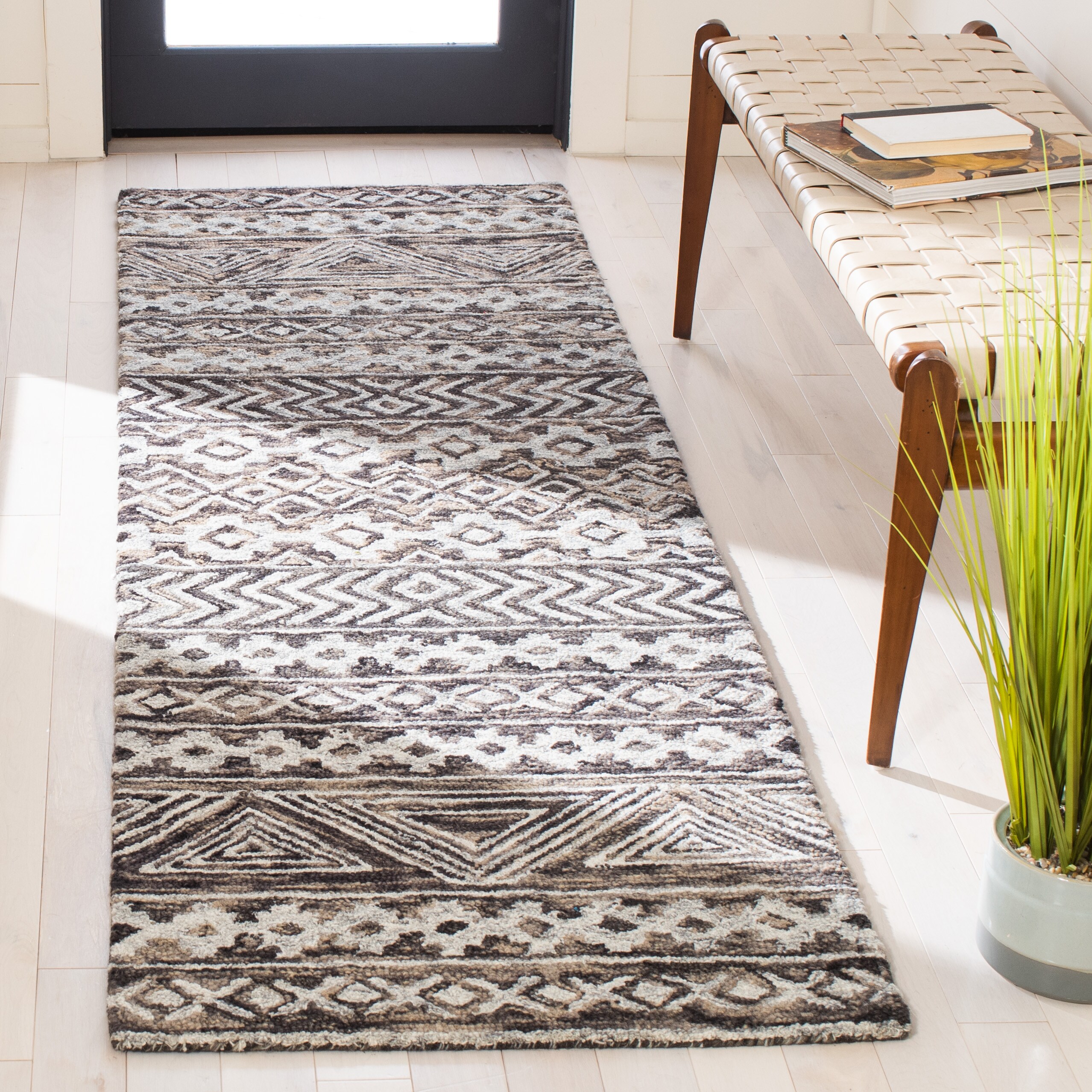  Abstract 252 Gray/Brown Bohemian 2ft-3in x 10ft Runner Rug