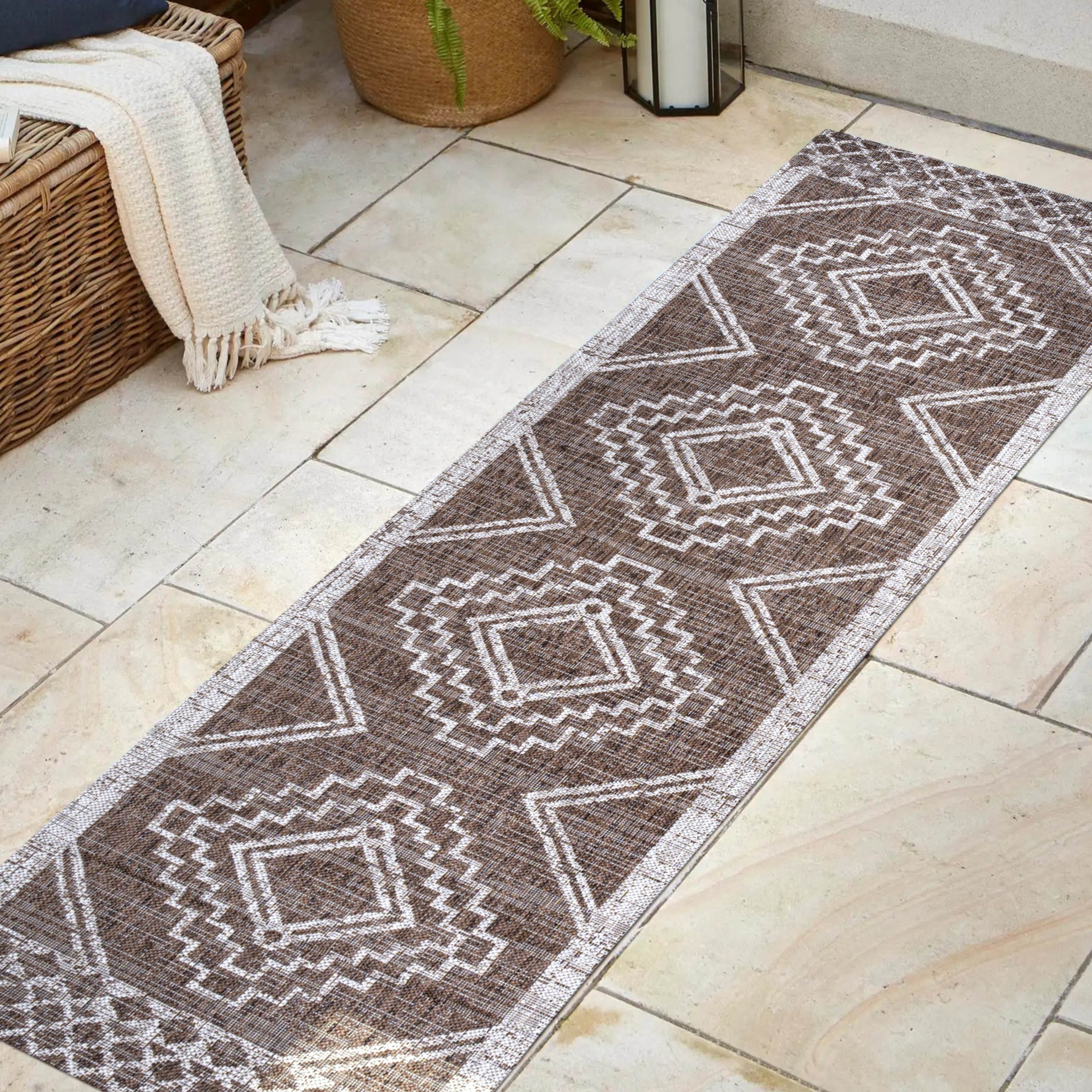 Tribal Diamond Medallion Brown/Beige Indoor/Outdoor Rug