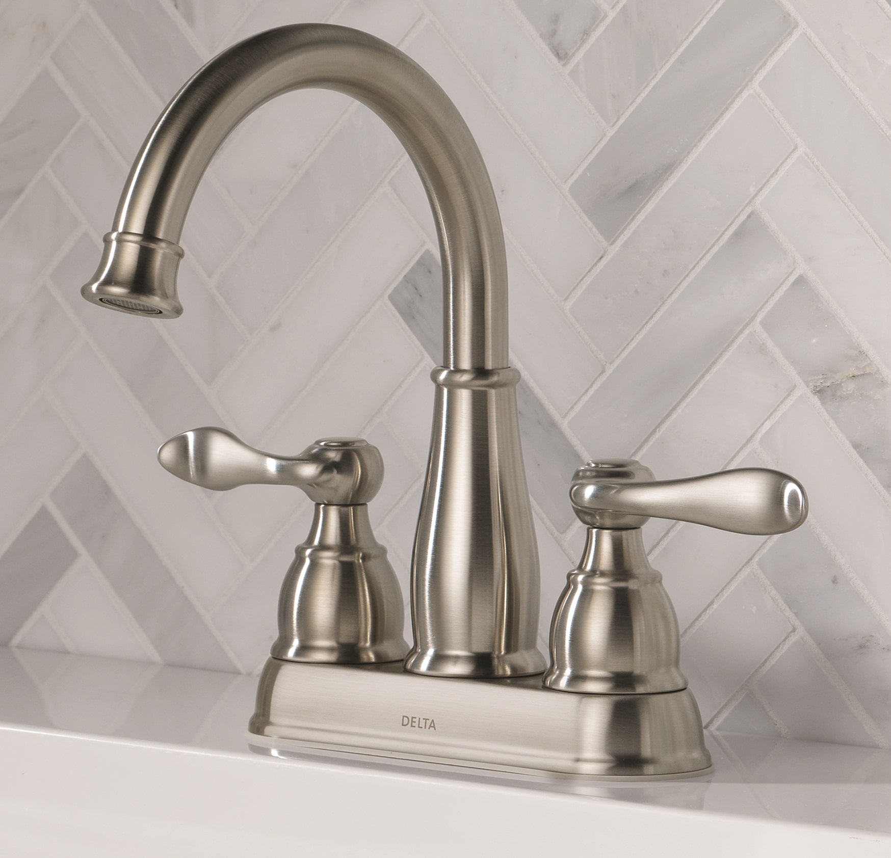 Delta Windermere Centerset bathroom Faucet selling 25896LF-BN