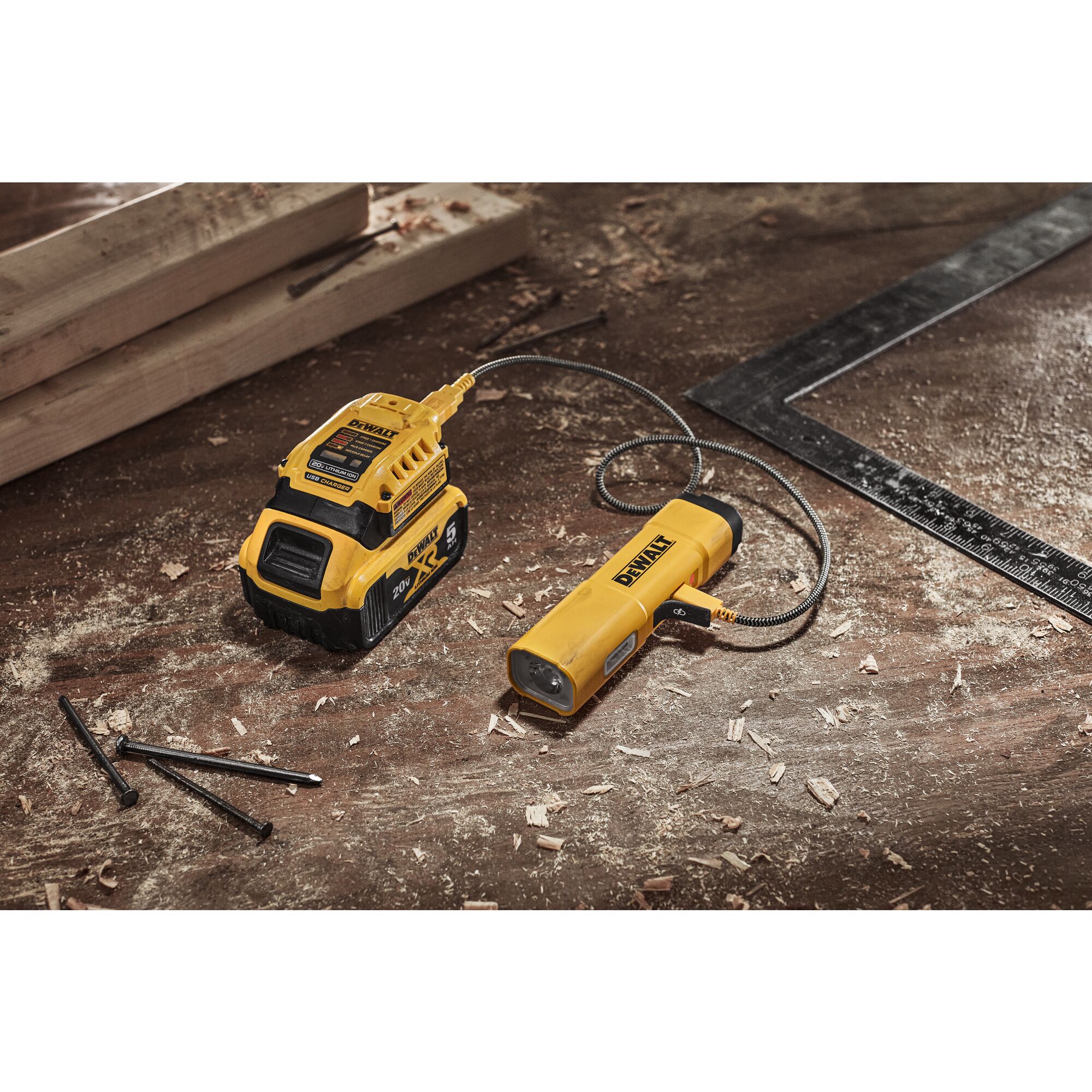 DEWALT DCL183 flashlights - View #11