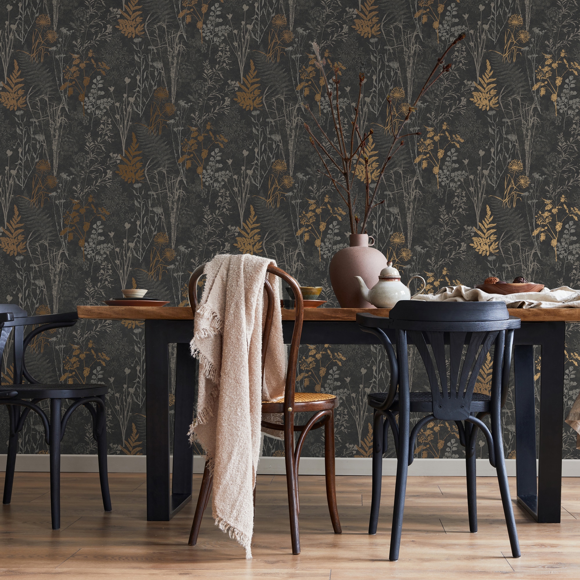 6 Graham & Brown Wall Paper (unpasted) Reference Pattern: Bloomer shops and Black