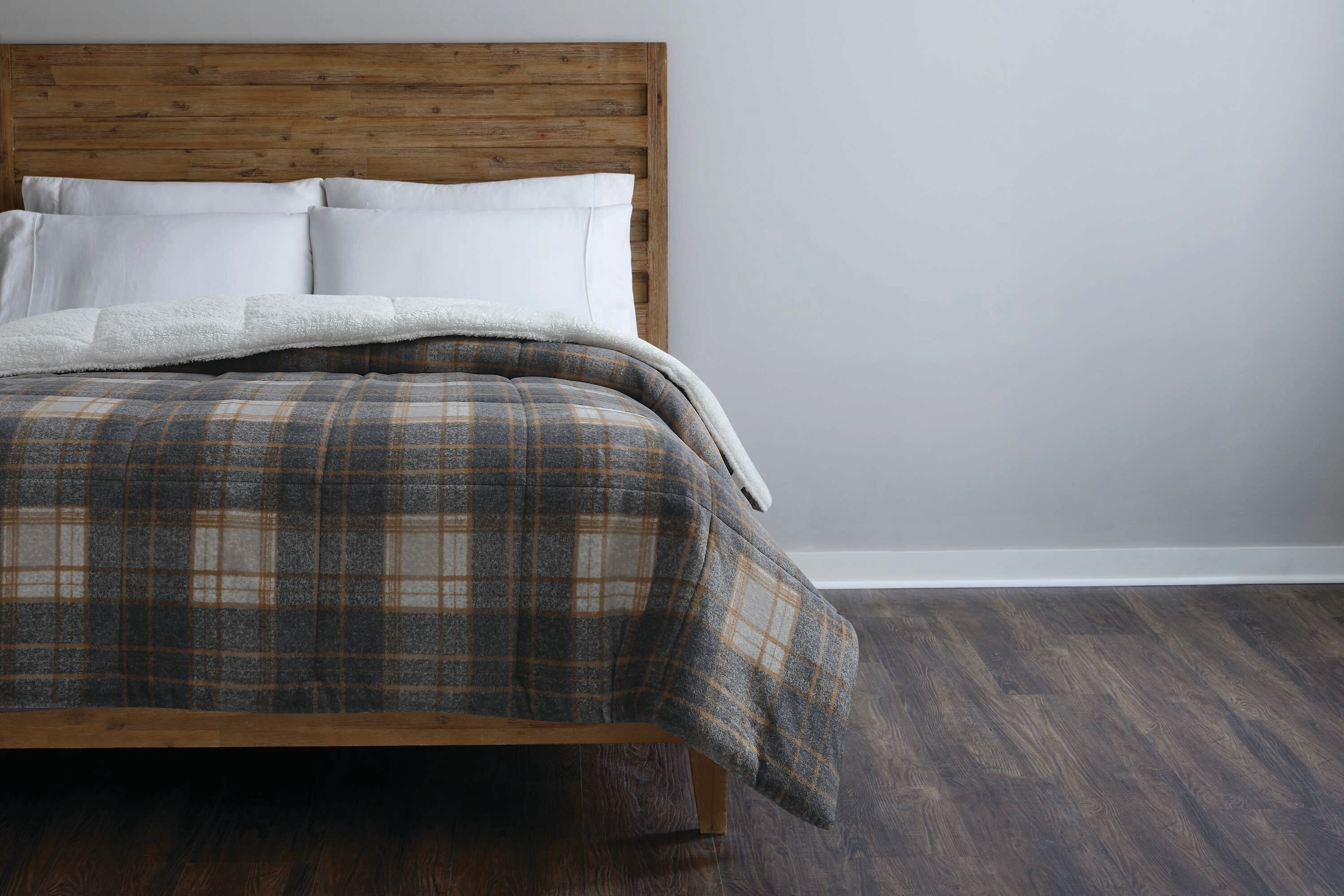 Style Selections LWCM1-005-Q Charcoal Plaid Reversible Full/Queen Comforter