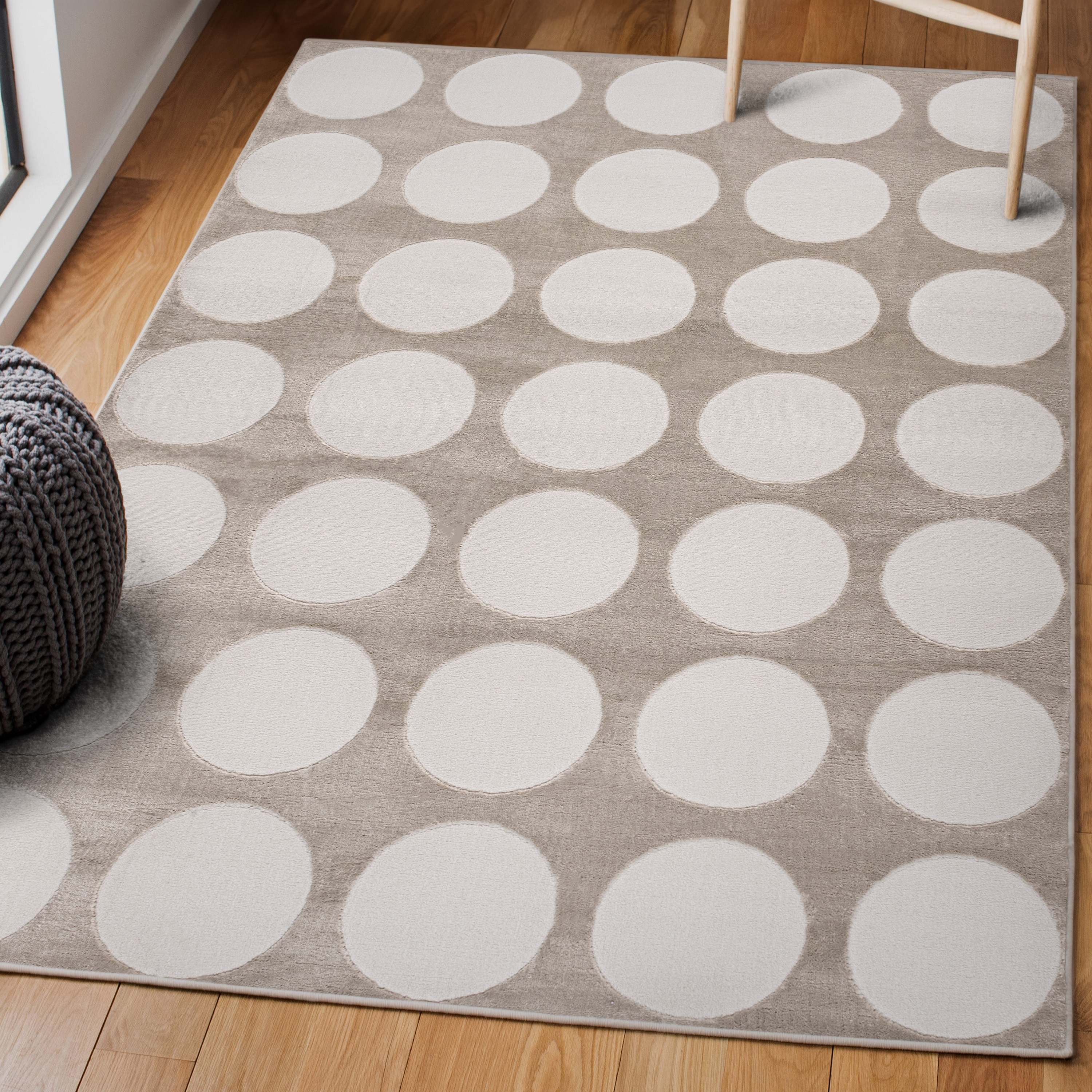JONATHAN  Y SND105A-5 SANDSTONE Adrian Circles Dot 5 x 8 (ft) Loomed Polyester Beige/Cream Rectangular Indoor/Outdoor Geometric Bohemian/Eclectic Area rug