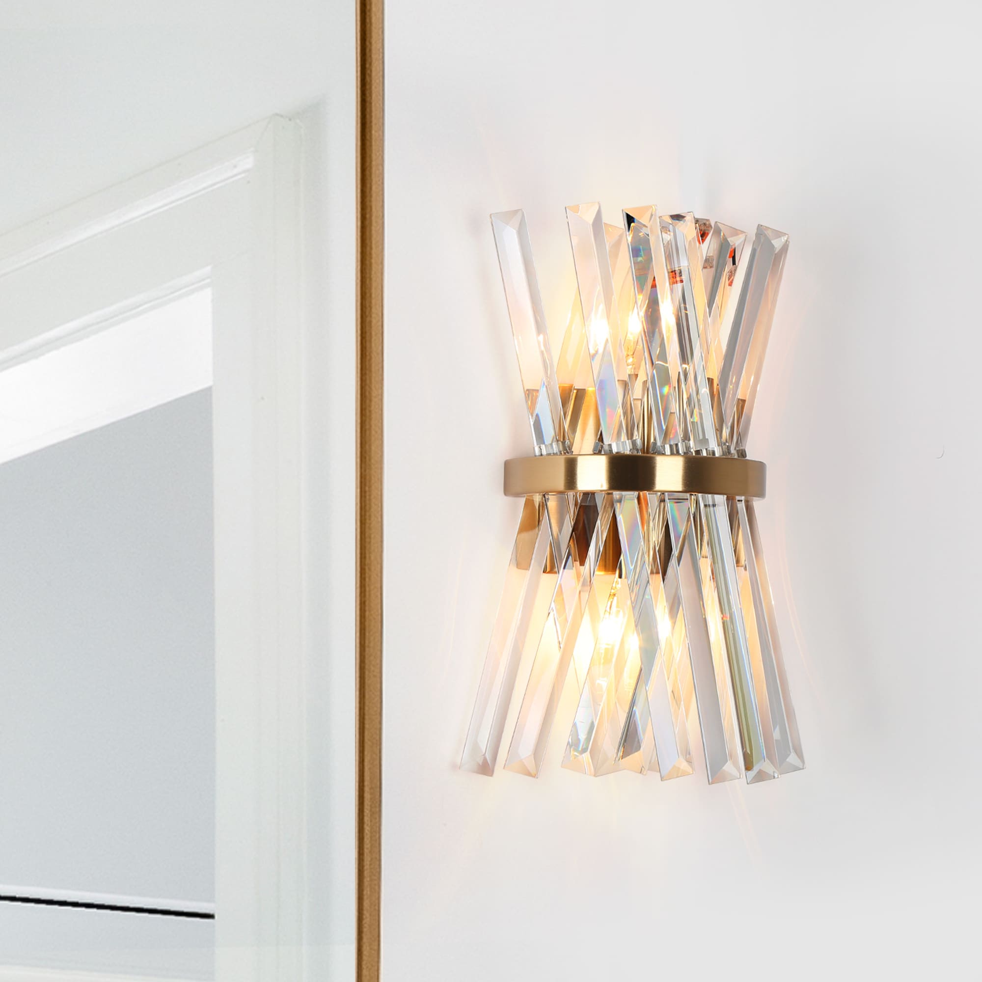 LNC HA05034 Tadonipkeseismo 8-in W 2 -Light Polished Gold Wall Sconce