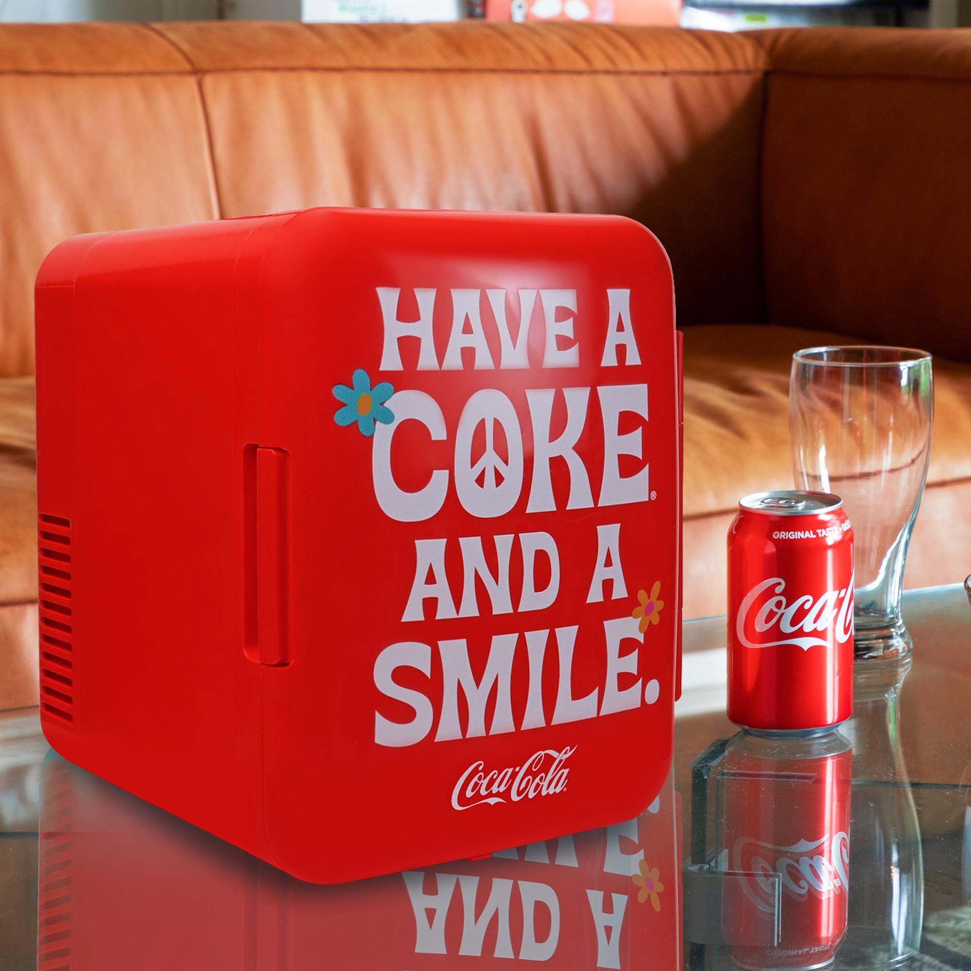 Coca-Cola Coke Zero 0.14-cu ft Standard-depth Freestanding Mini Fridge  (Black, Red) in the Mini Fridges department at