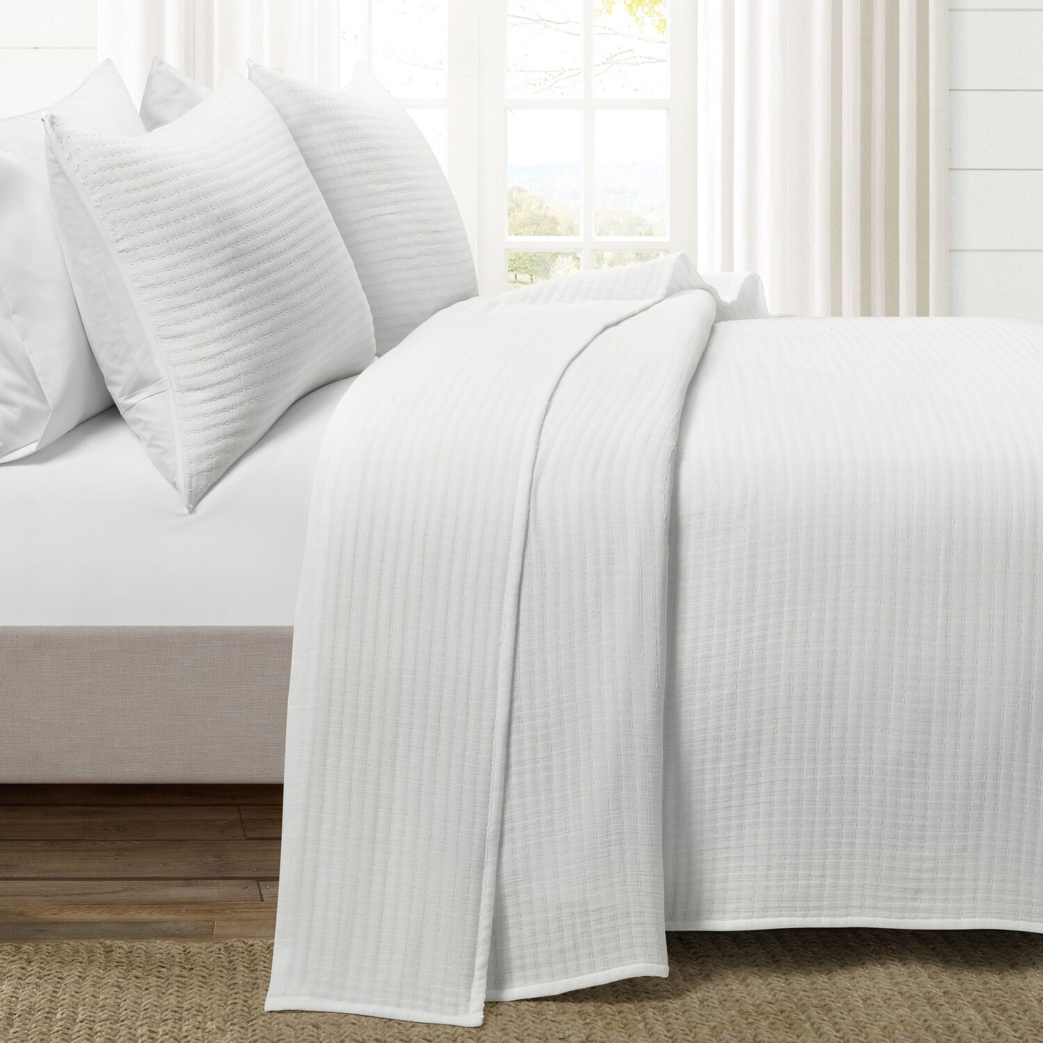Off-White Cotton Reversible Full Quilt Set