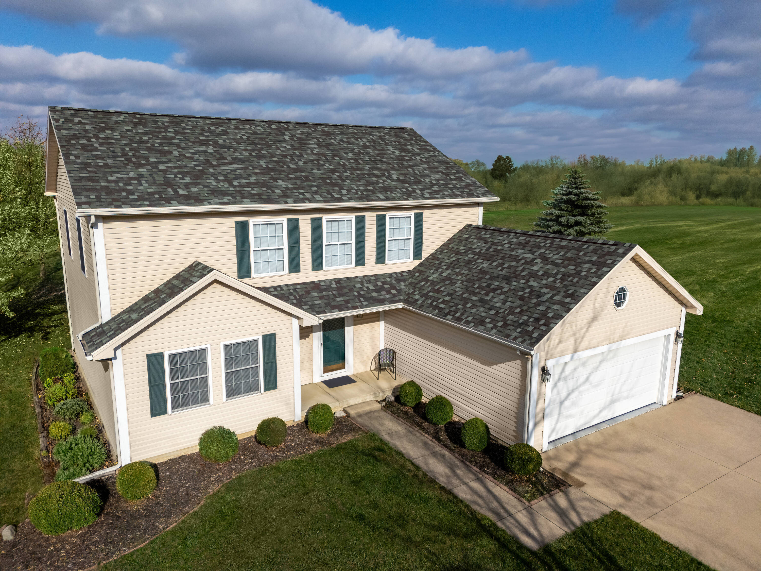 Owens Corning ProEdge Mountain Pine Algae Resistant Hip Ridge Roof ...