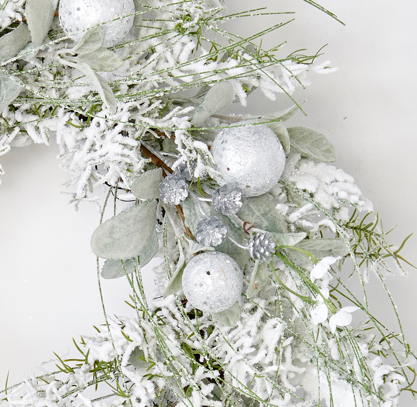 Worth Imports 9993 Artificial-Christmas-Wreaths - View #2