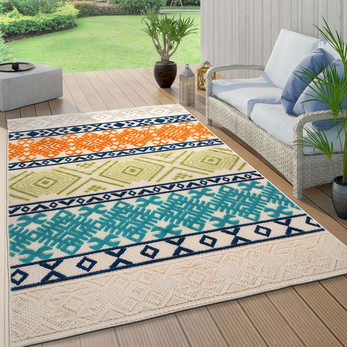 Vienna Bohemian Multicolor Synthetic Indoor/Outdoor Area Rug 5' x 7'