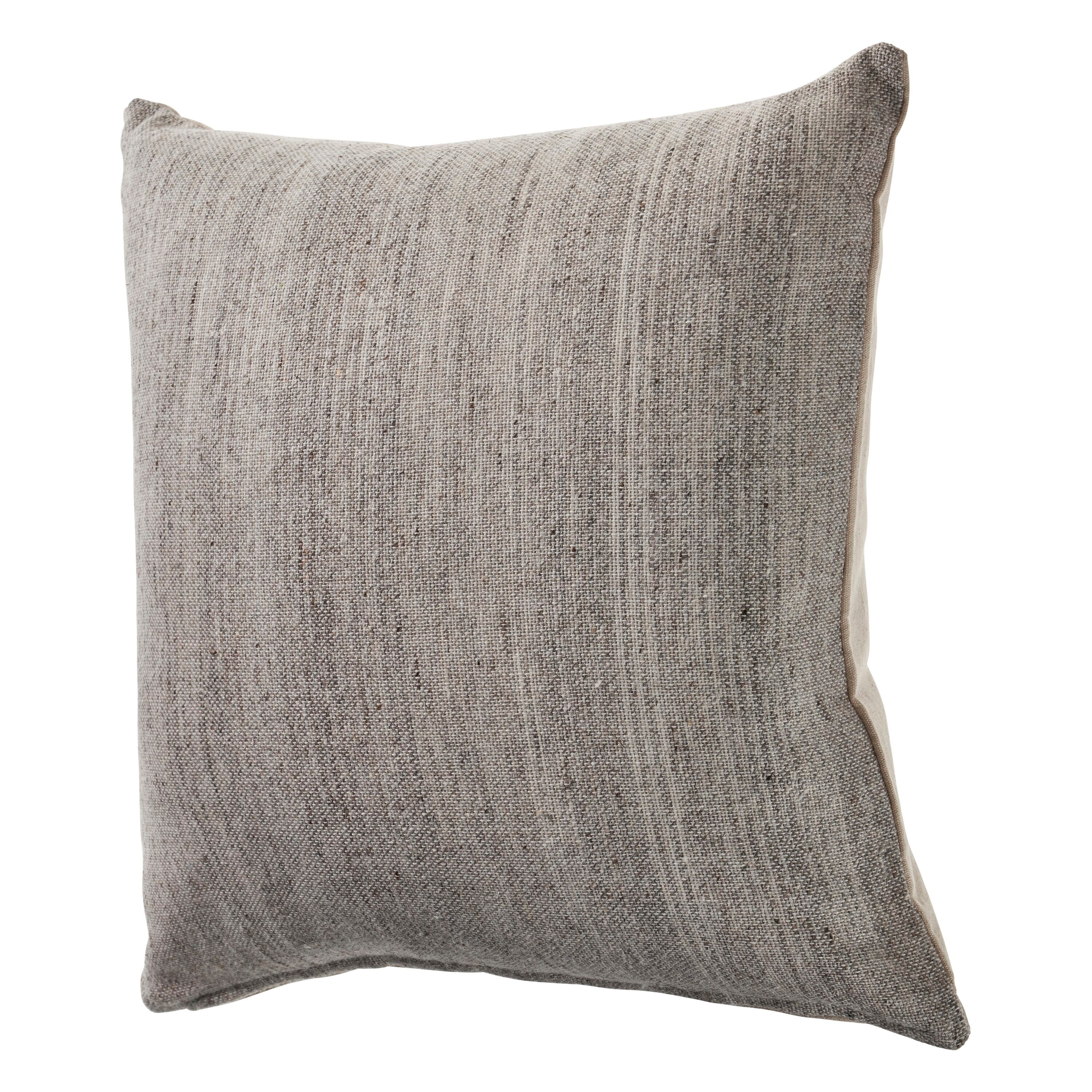 LR Home Aspen 20-in x 20-in Gray Cotton Indoor Decorative Pillow Polyester | PILLO07849MCH1818