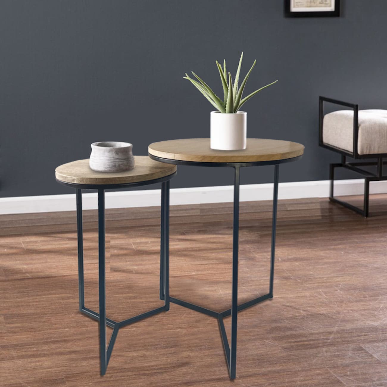 HomeRoots 4000475896 16-Inches W x 22-Inches H Natural Wood Round Modern End Table