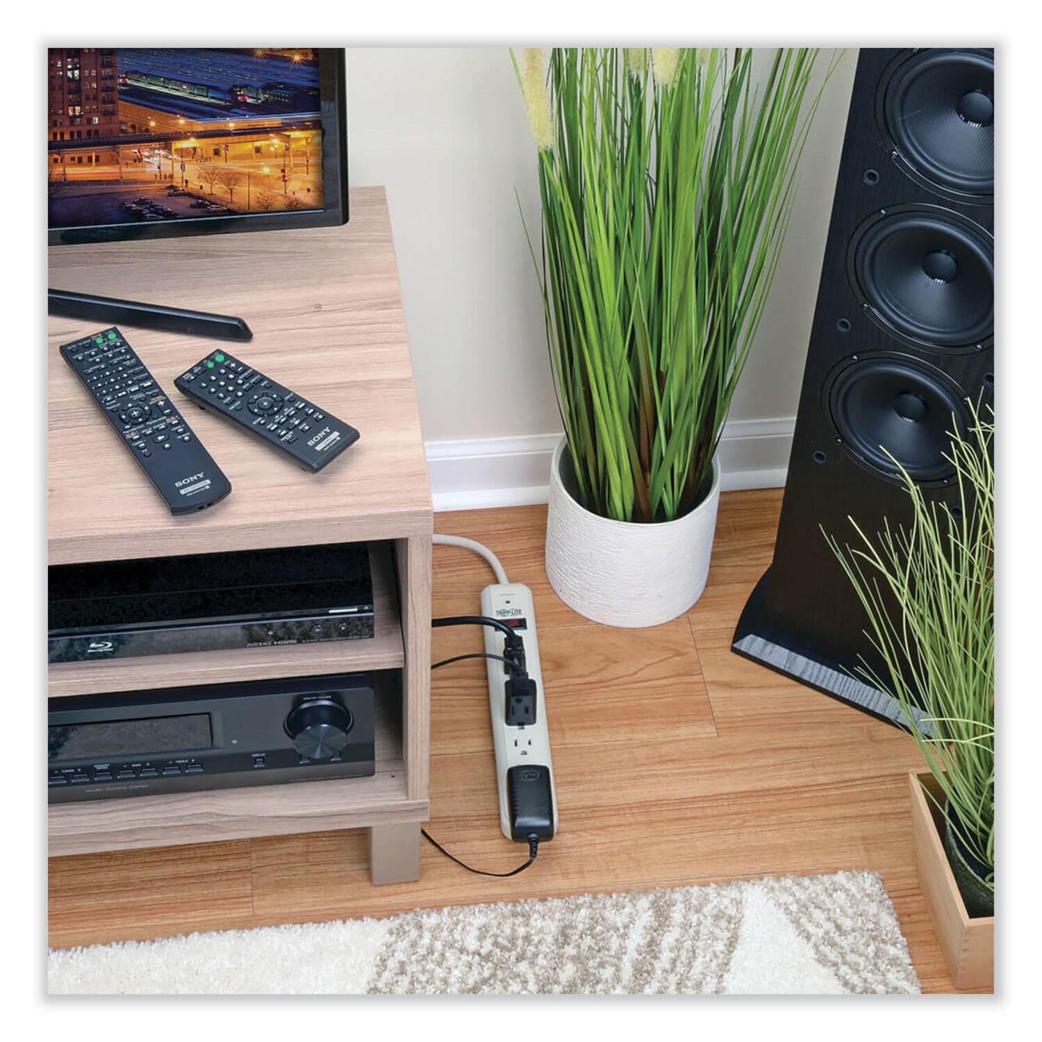 Tripp Lite TRPTLP725 Surge-Protectors - View #8