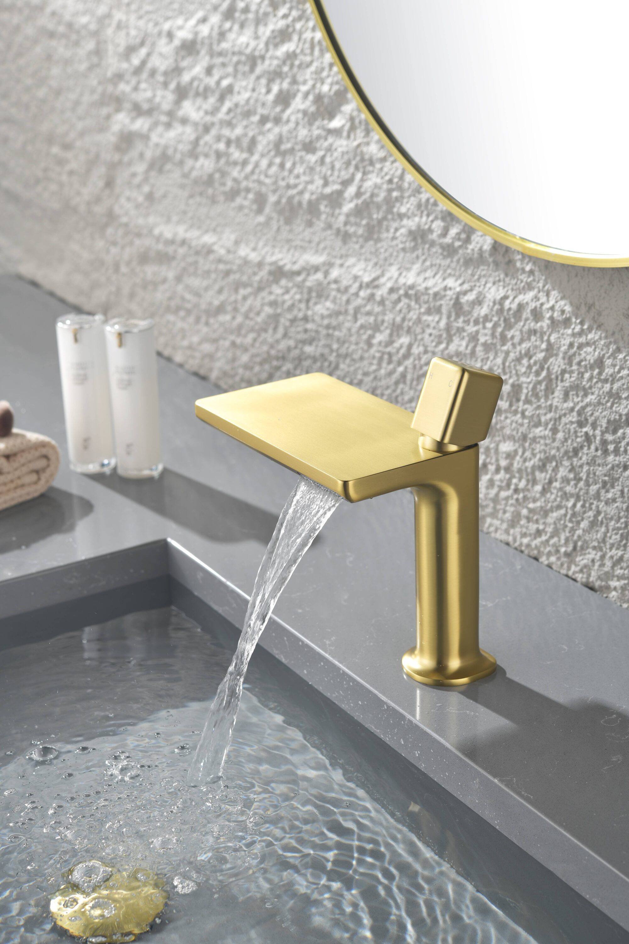 Misty Moon FXLW0402-SLT0373 Lavatory-Faucets - View #3
