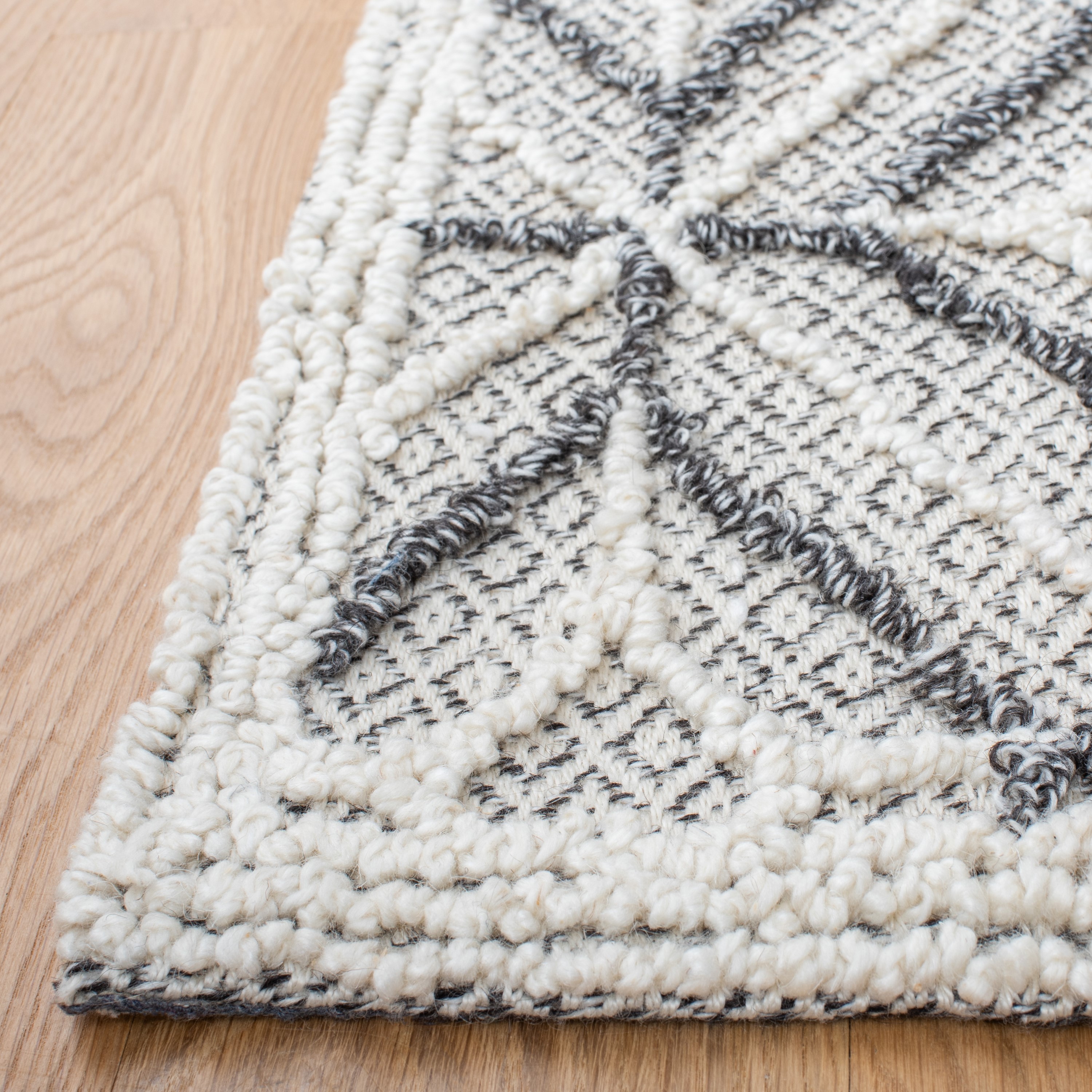 Safavieh TRC212F-3 rugs - View #3