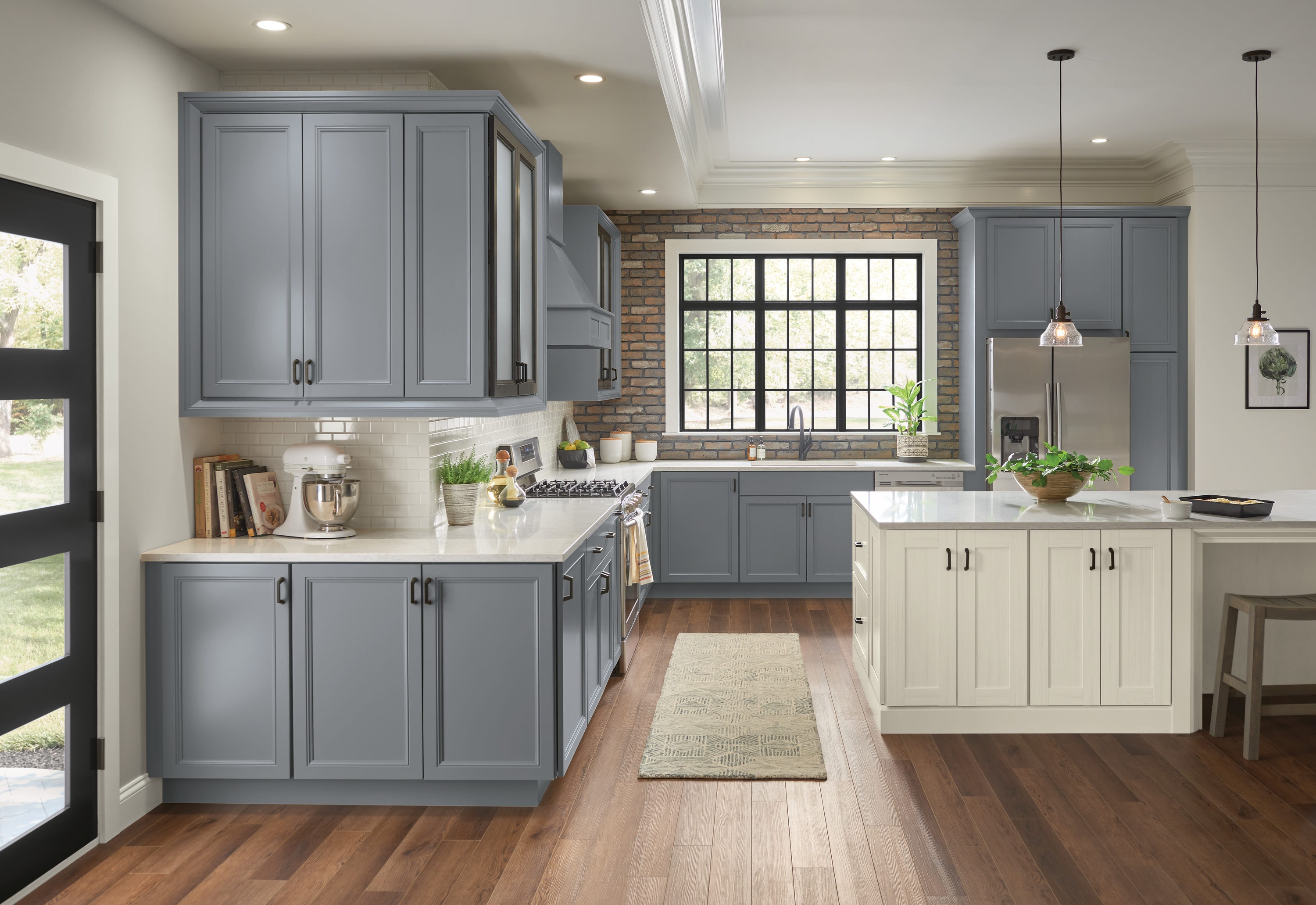 Diamond Jamestown 14.5-in W x 14.5-in H Serious Gray Painted Maple ...
