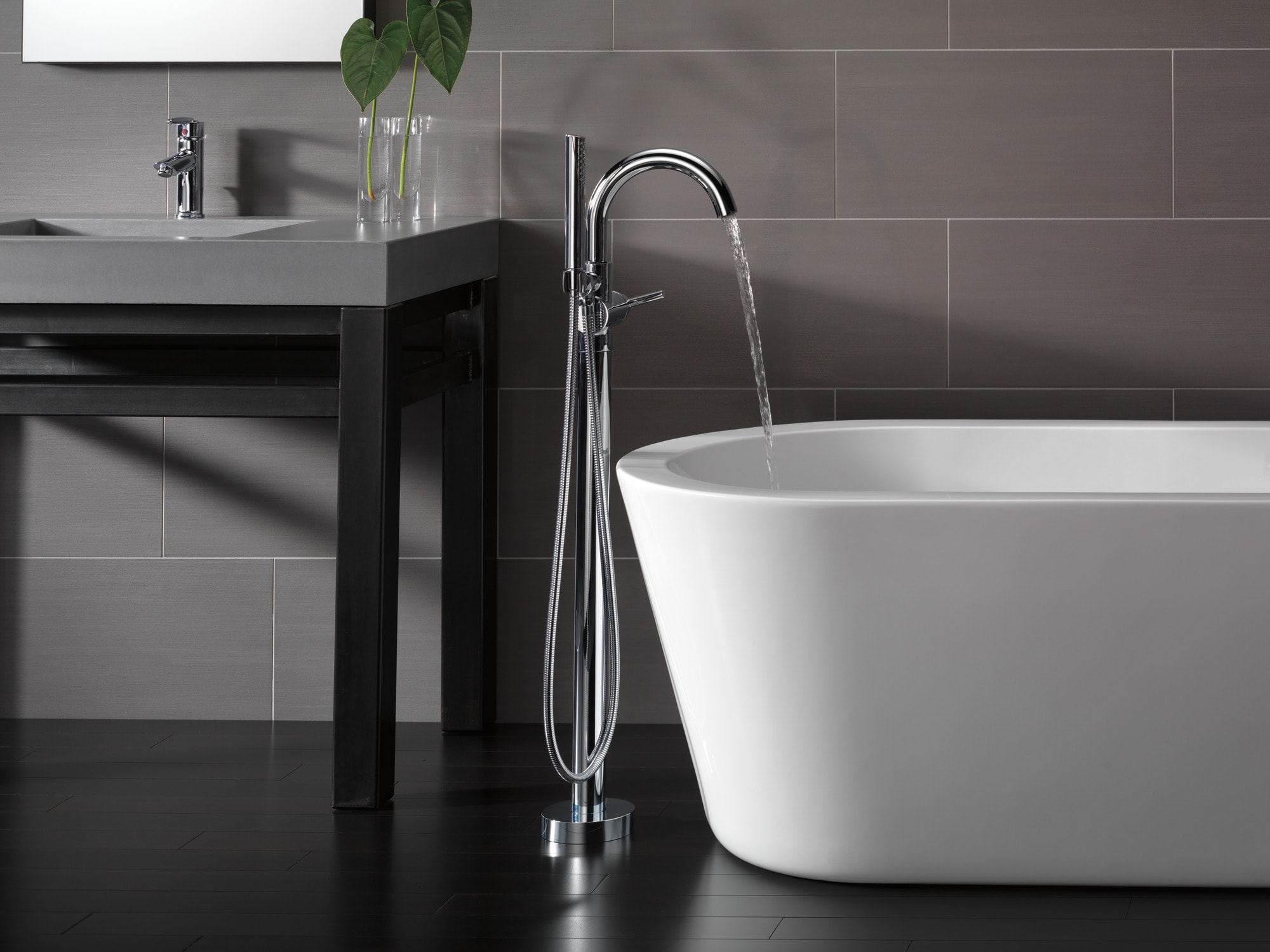 Delta T4759-FL Roman-Tub-Faucets - View #13