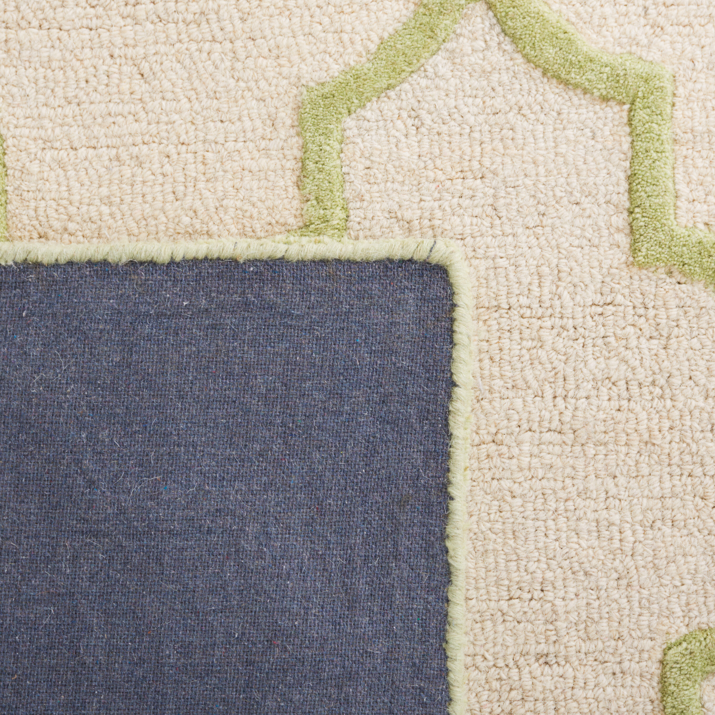 Safavieh CAM134N-8 rugs - View #3