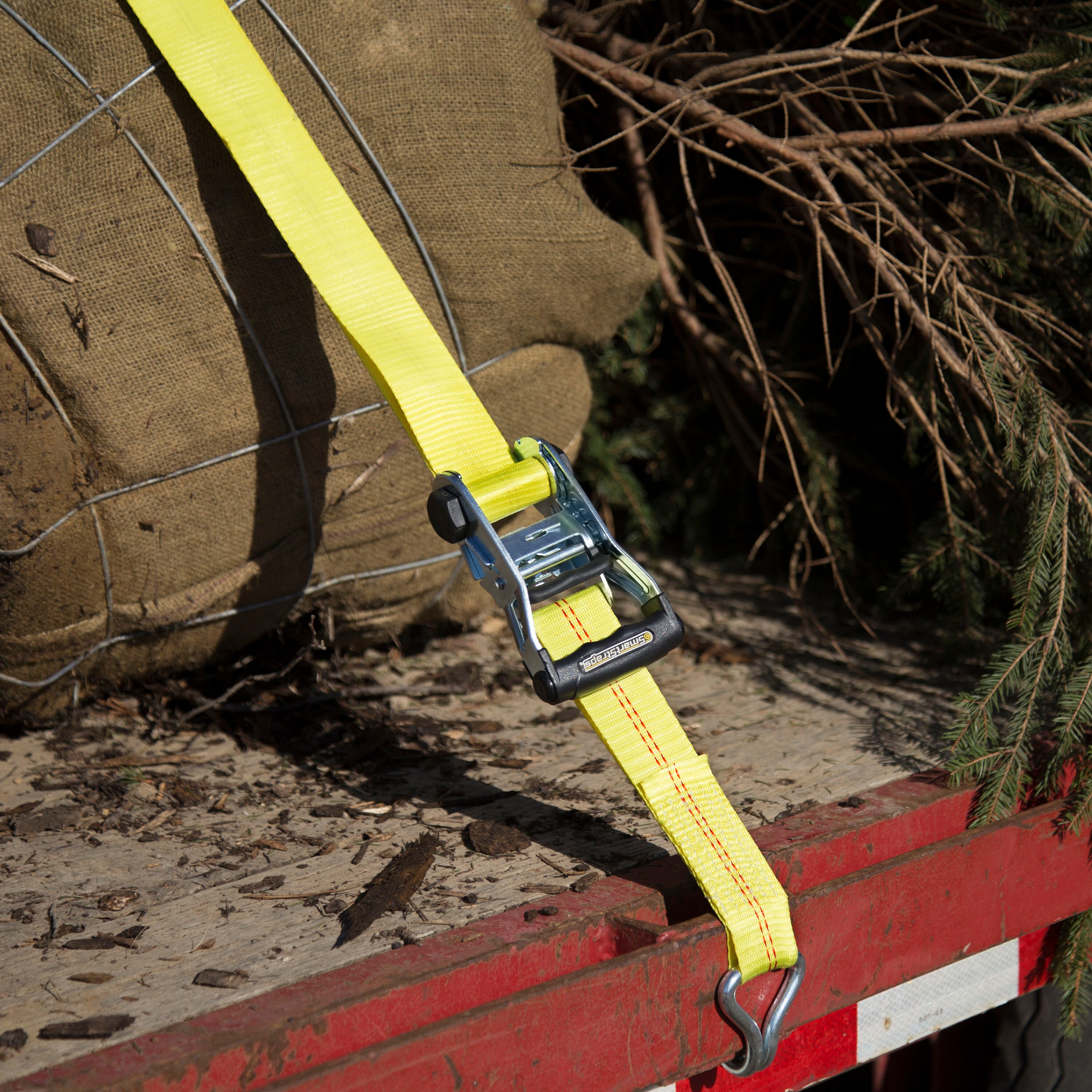 SmartStraps 2-in x 25-ft Ratchet Tie Down 1667-lb in the Tie Downs  department at