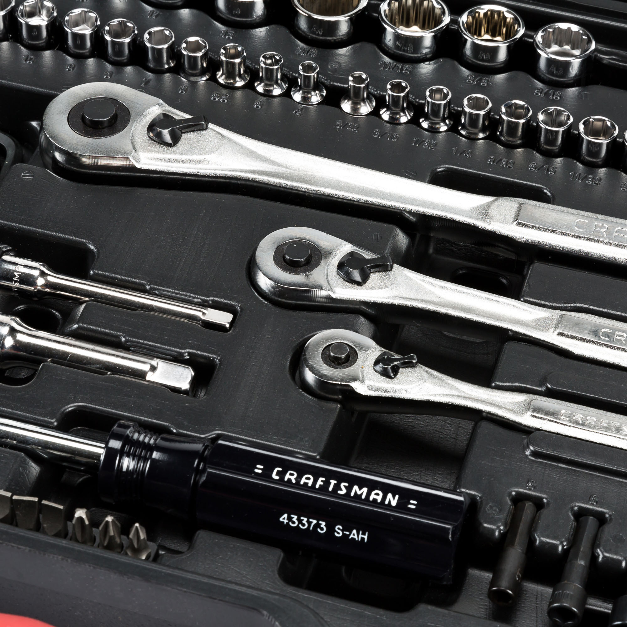 CRAFTSMAN 137-Piece Standard (SAE) And Metric Combination Chrome ...