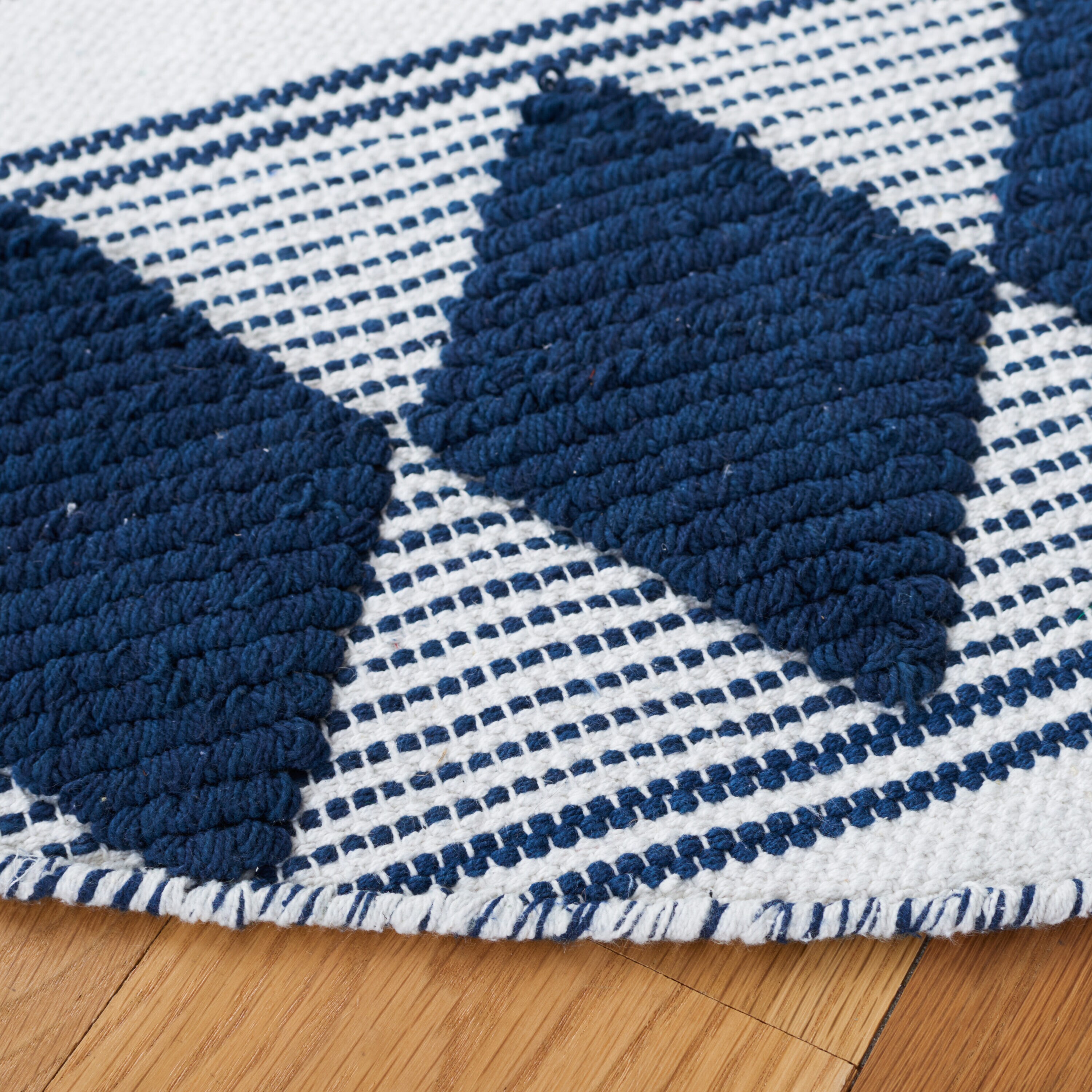 Safavieh MTK708N-6R rugs - View #3