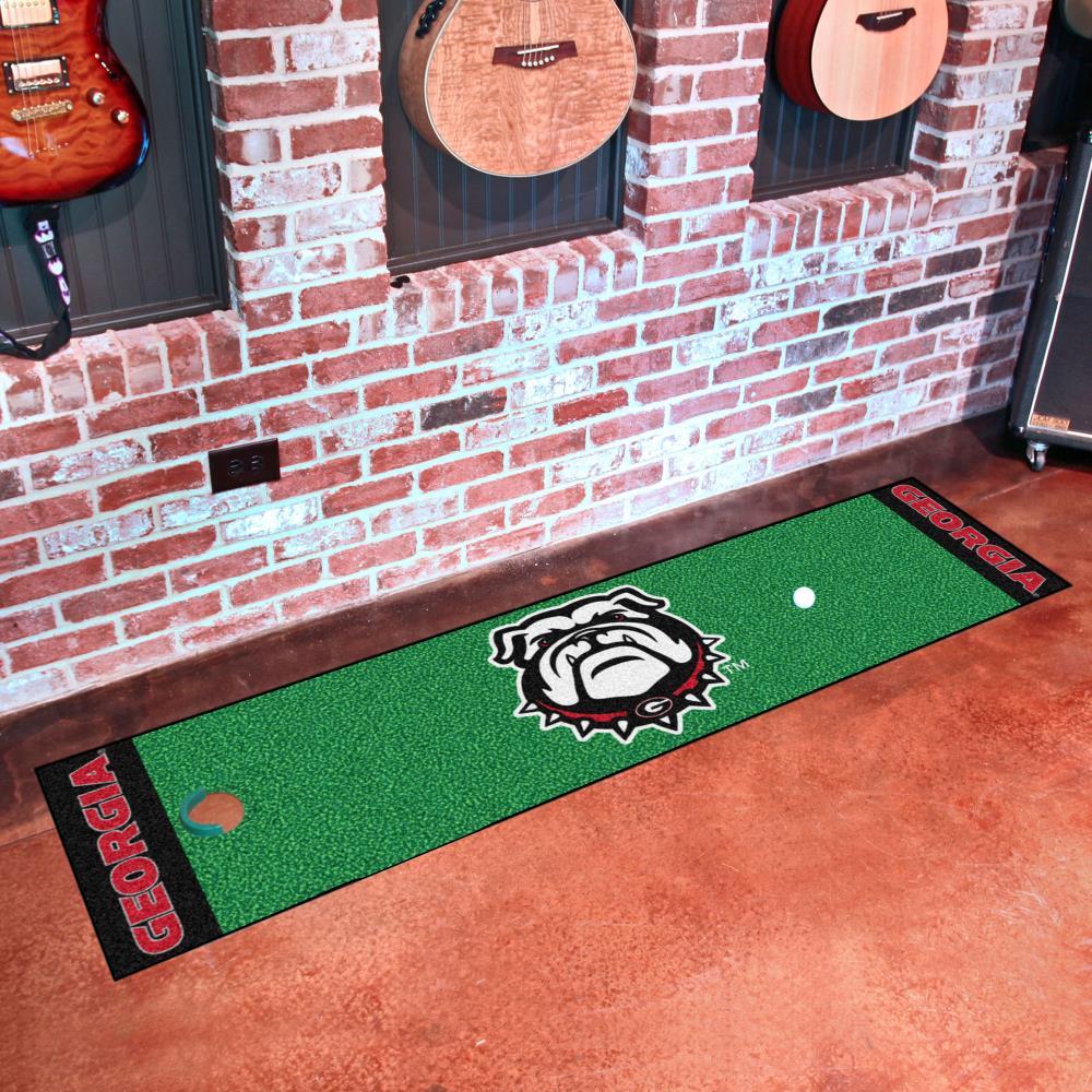 FANMATS 22879 1.5-ft x 6-ft NCAA Putting Green Mat Putting Green