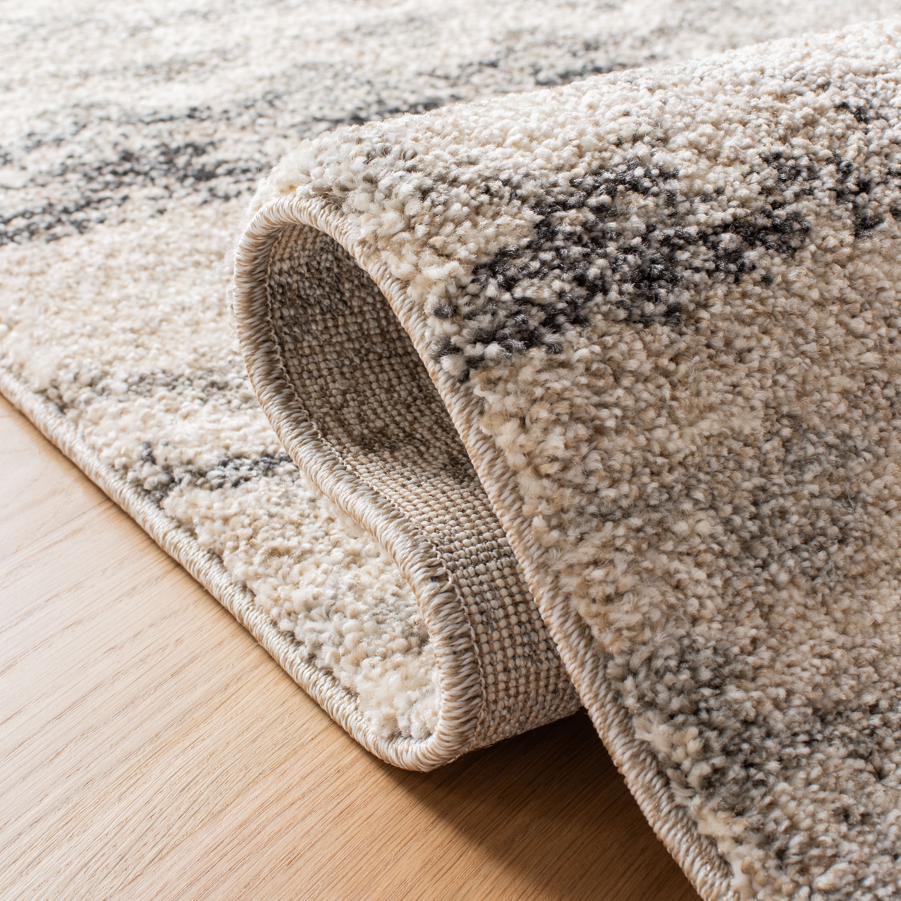 Abstract Shag Elegance 6' x 9' Gray Synthetic Area Rug