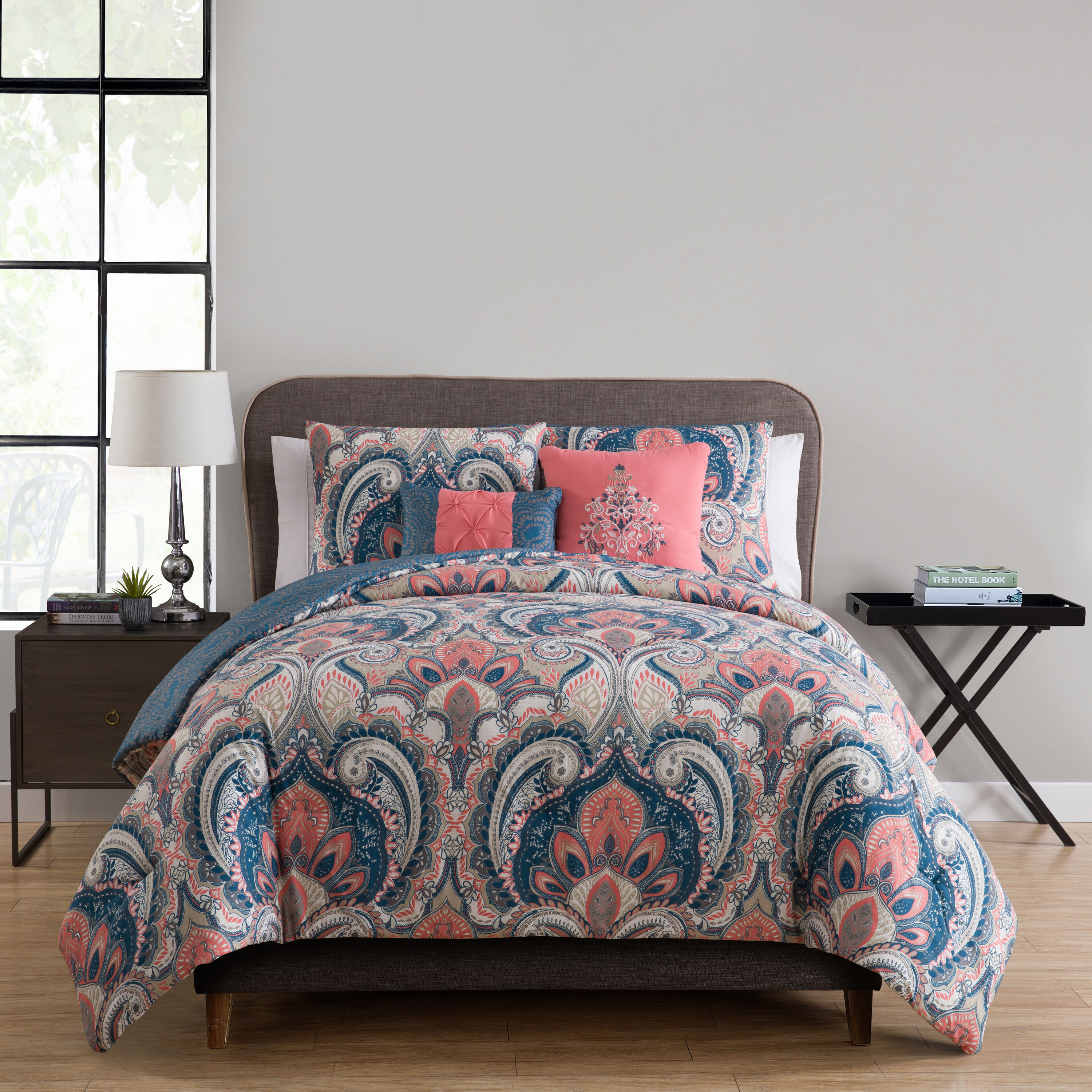 VCNY Home Casa Re'al 5 -Piece Coral Full/Queen Comforter Set