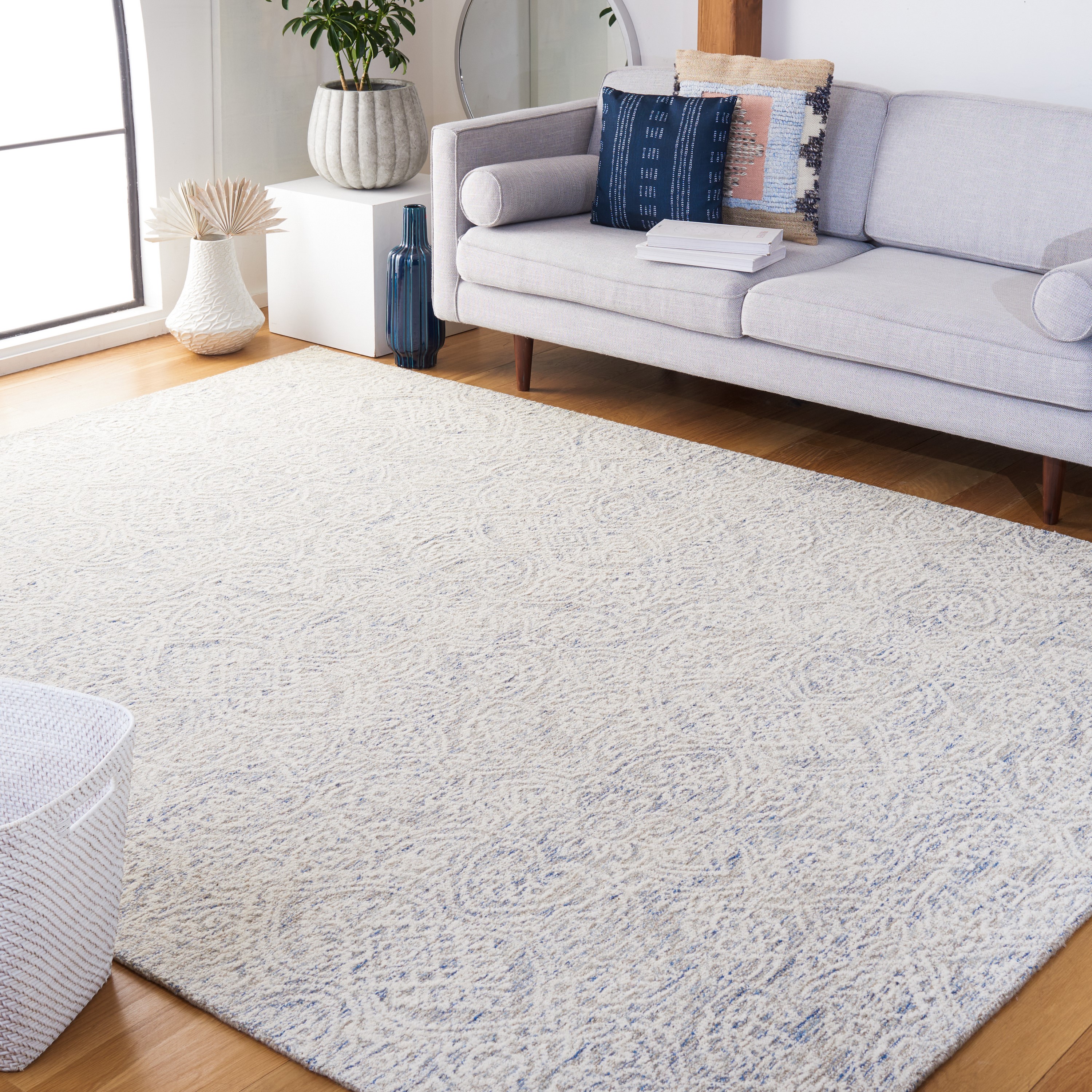 Safavieh MET998L-8 Metro Lorenzina 8 x 10 (ft) Tufted Wool Light Blue/Ivory Rectangular Indoor Floral/Botanical Farmhouse/Cottage Area rug