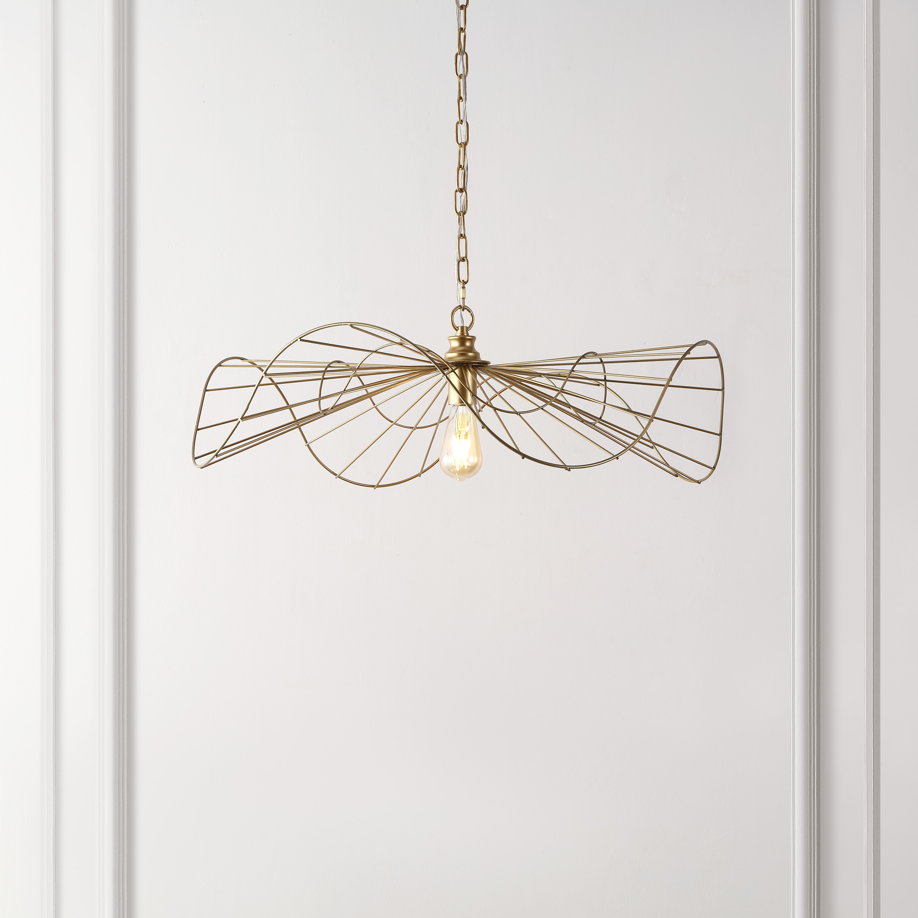 Safavieh PND4208A 28-in W x 73-in H Metal Pendant Abstract Wall accent