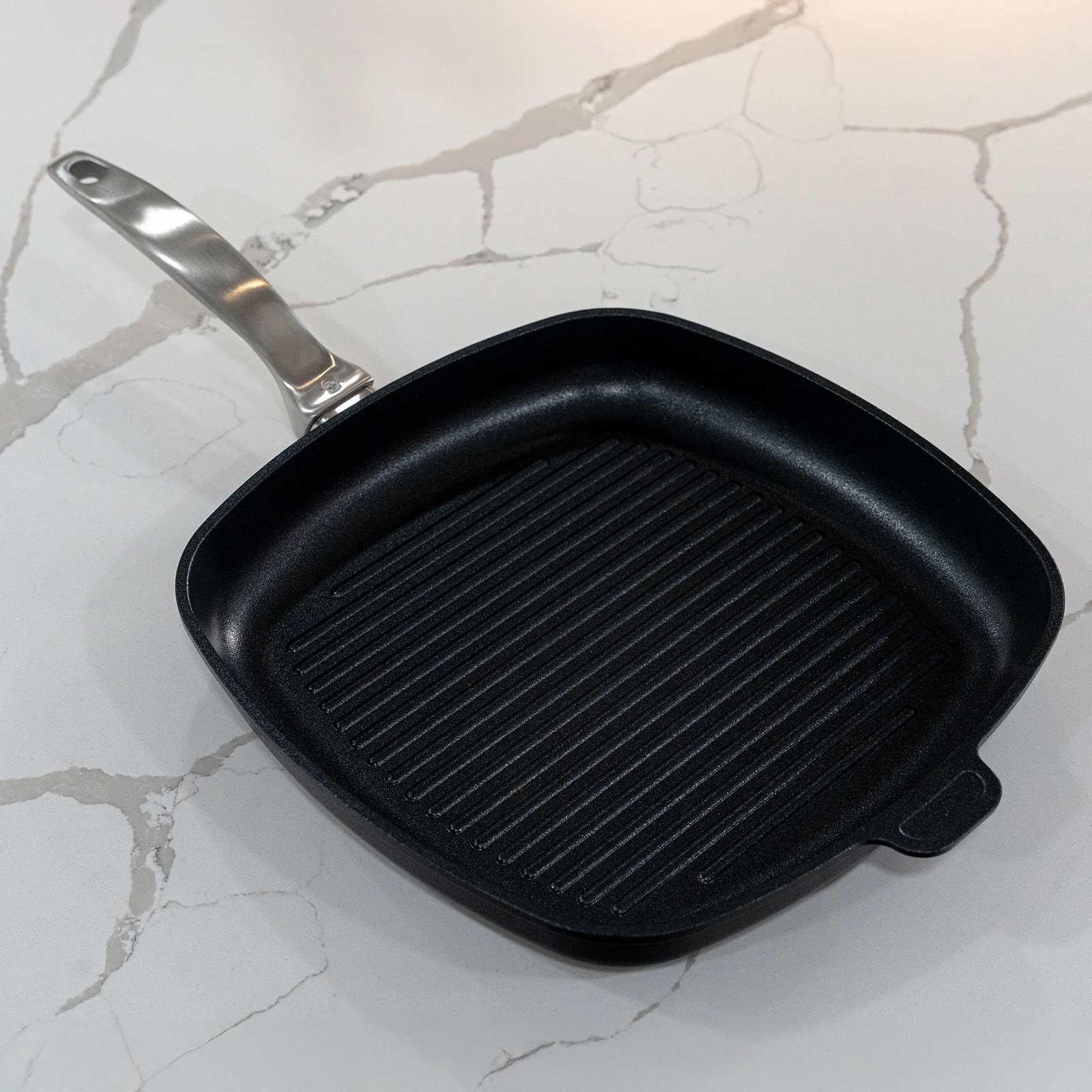 Swiss Diamond CHD63281 Cooking-Pans-Skillets - View #7