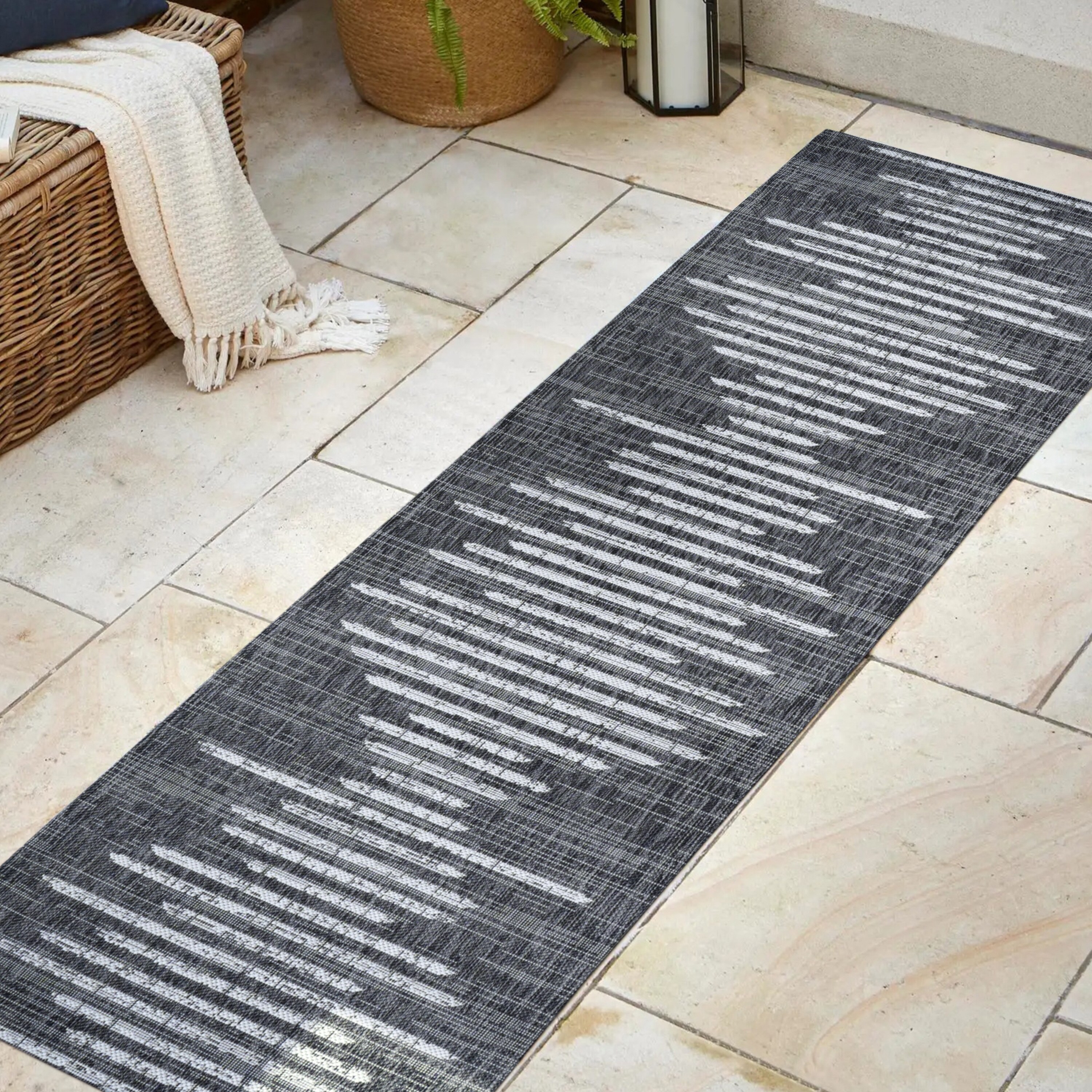 JONATHAN  Y SMB124E-28 rugs - View #5