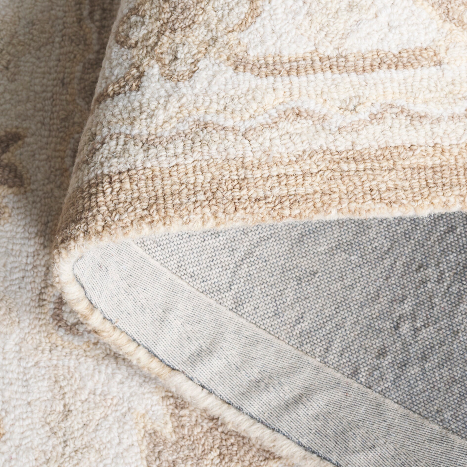 Safavieh MET757B-5 rugs - View #6