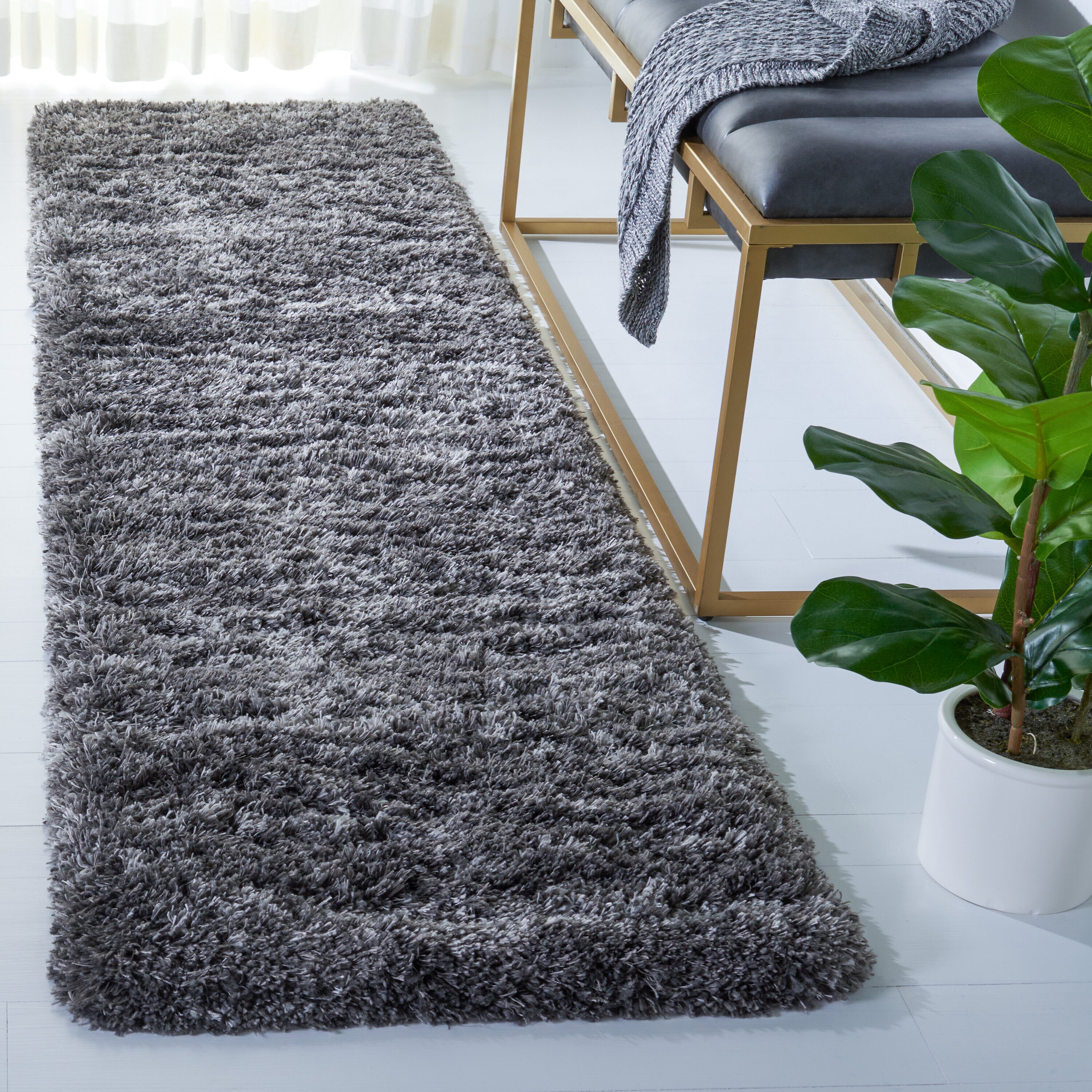 Safavieh ISG511H-28 2 x 8 (ft) Loomed Polypropylene Dark Gray/Ivory Rectangular Indoor Solid Mid-Century Modern Runner rug
