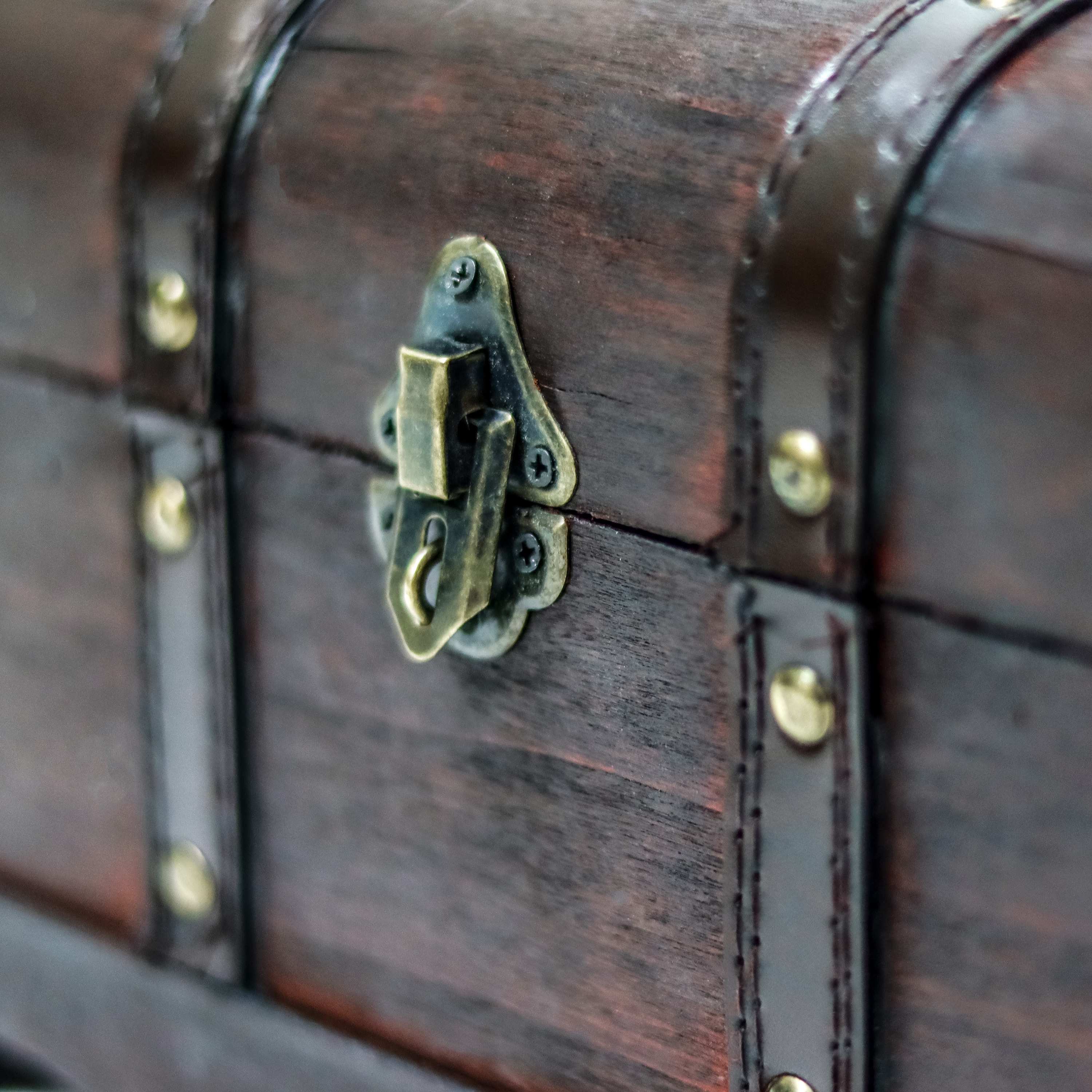 Trademark Innovations CHEST-PIRATE Decorative-Accessories - View #3