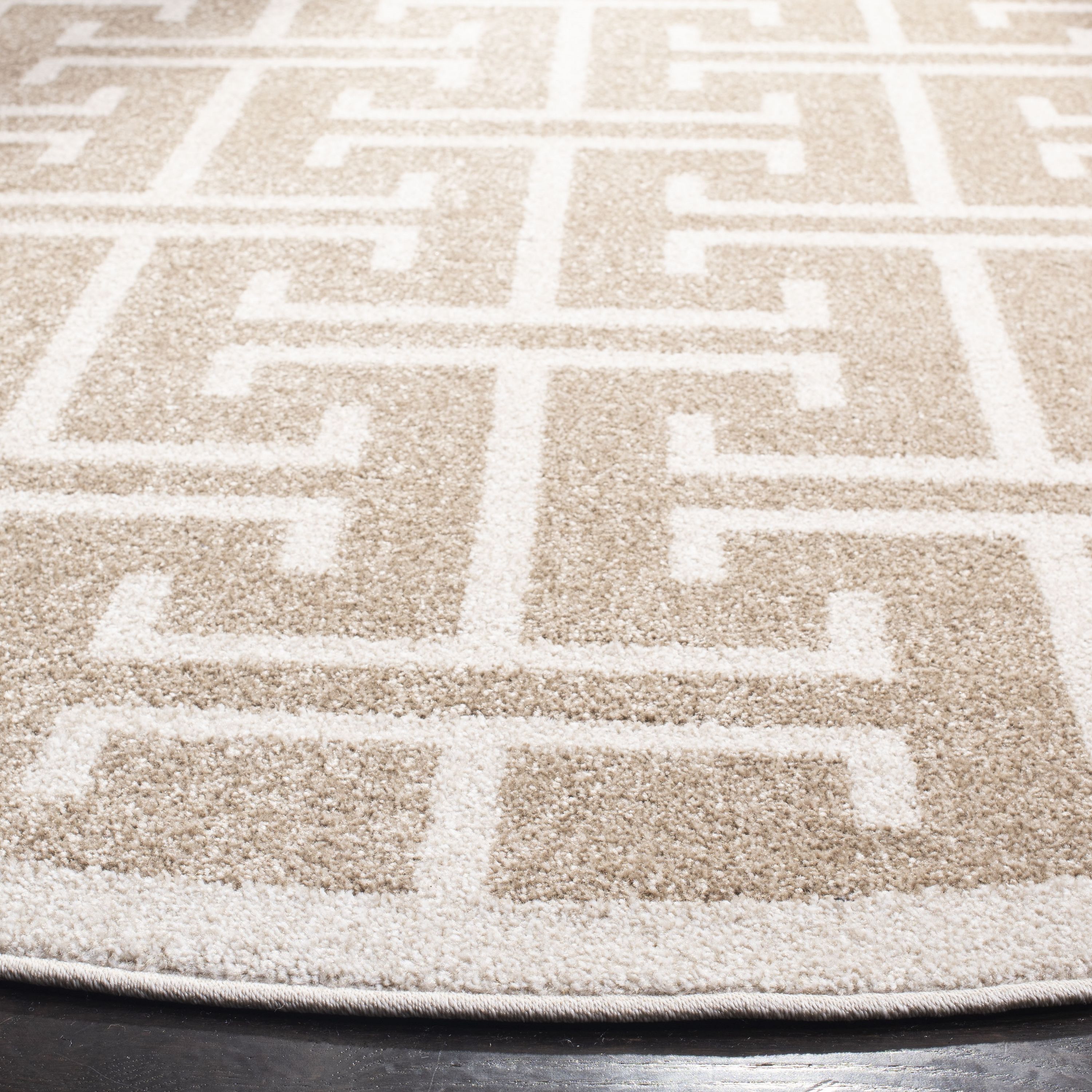 Safavieh AMT404S-7R rugs - View #3