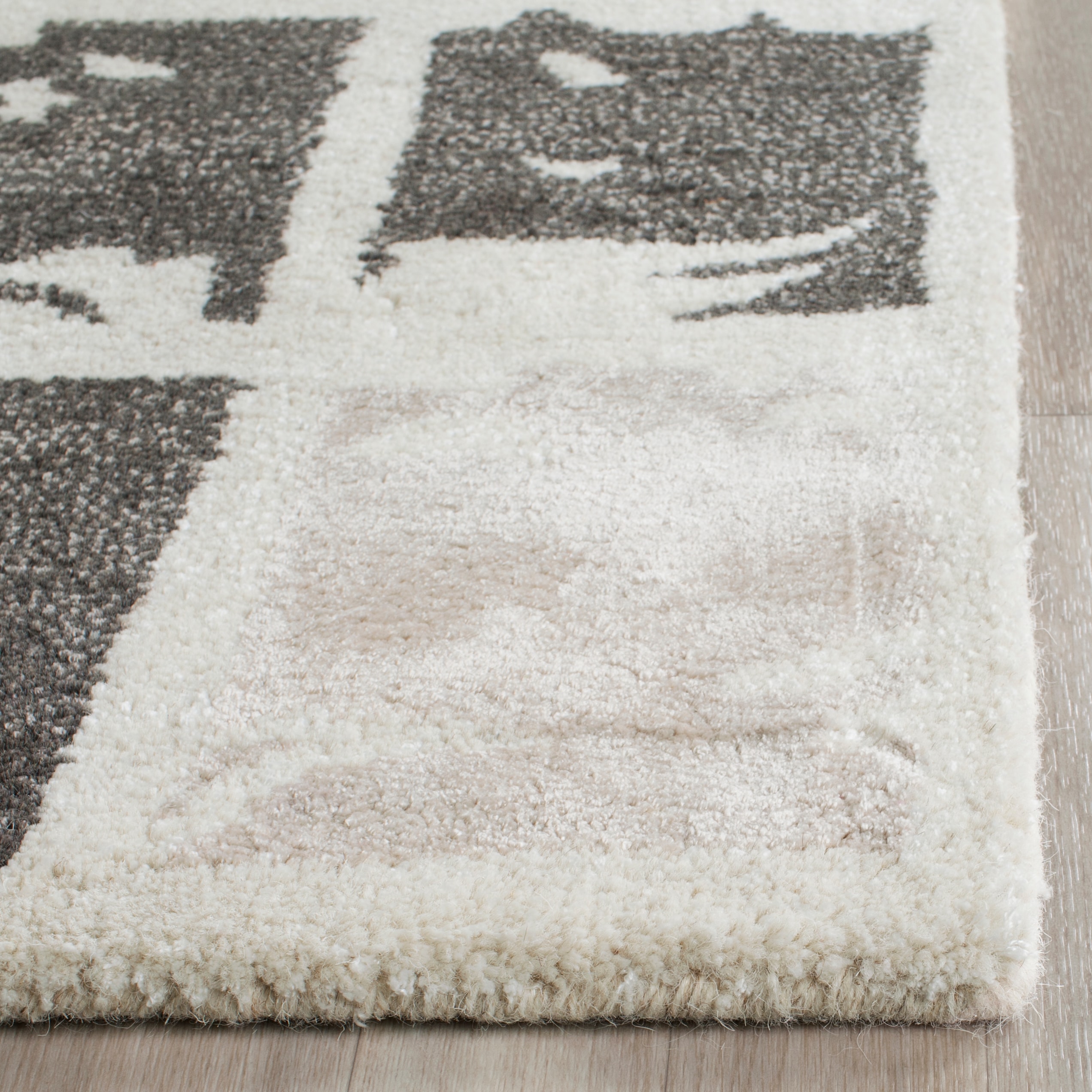 Safavieh BEL130A-27 rugs - View #3