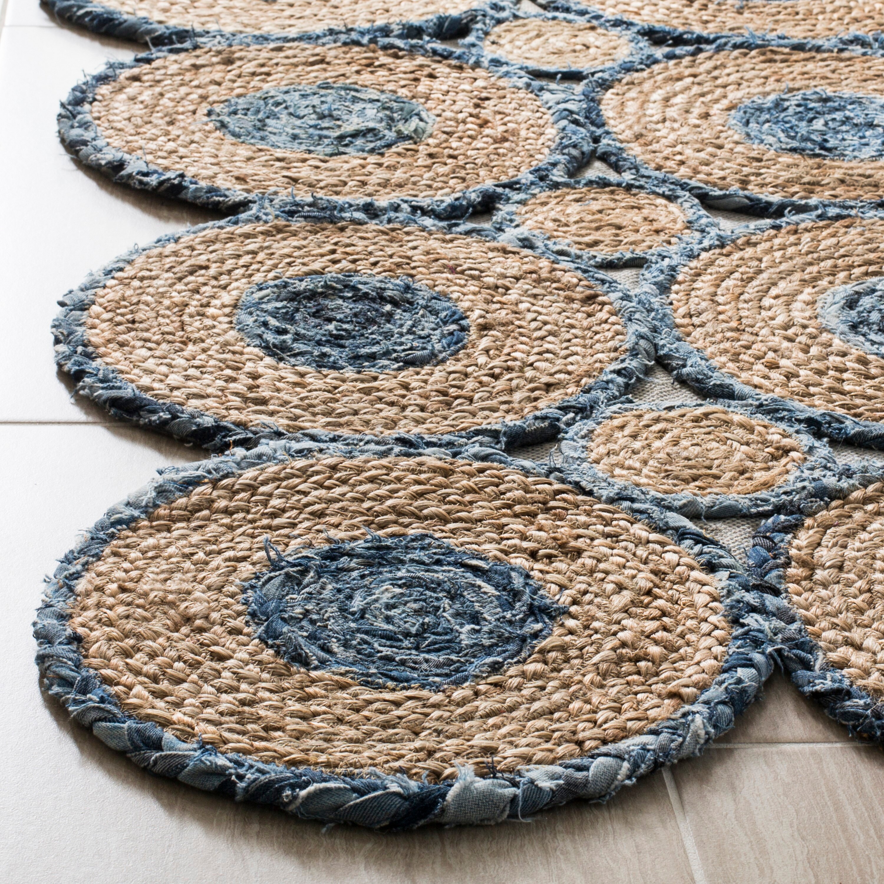 Safavieh CAP306M-4 rugs - View #3