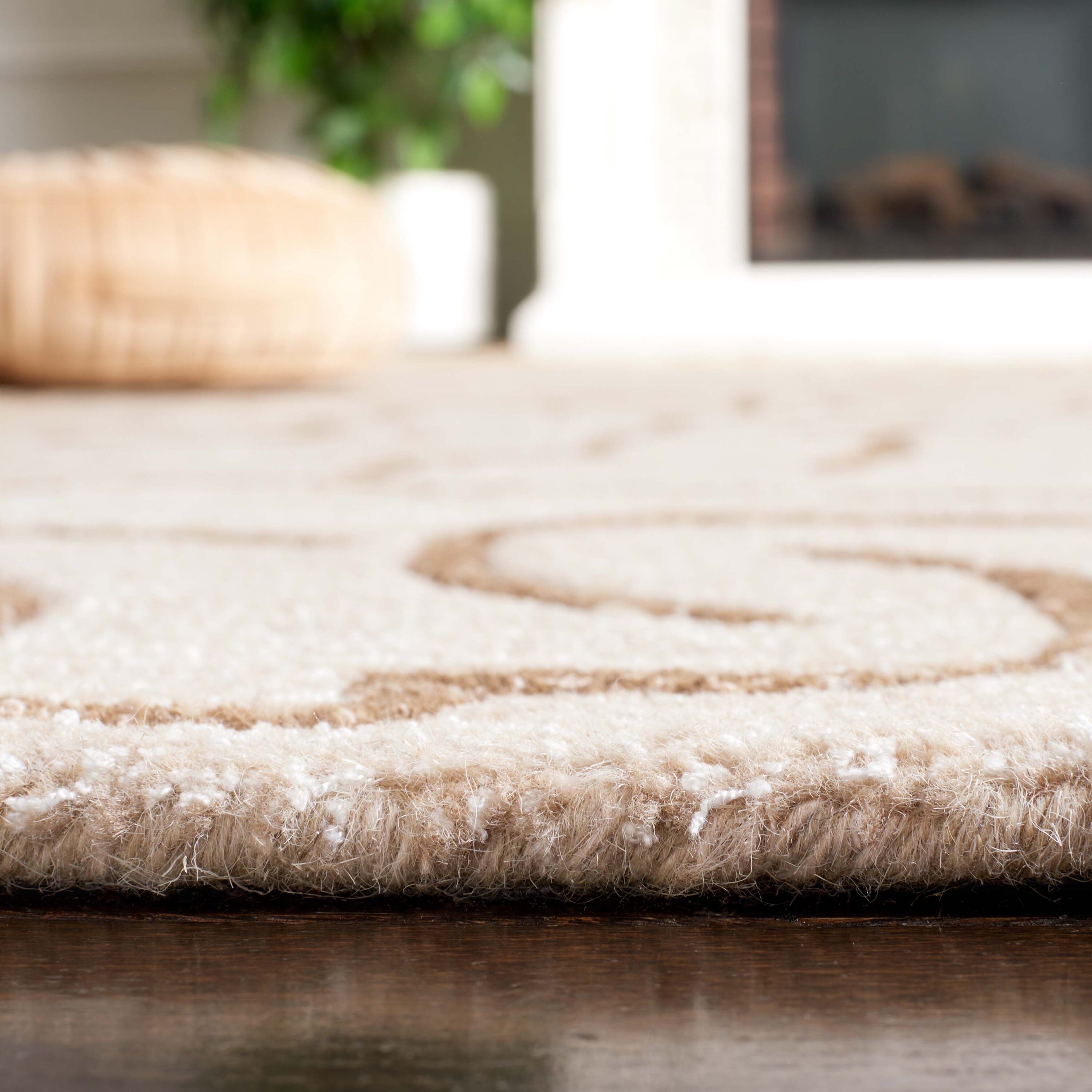 Safavieh SOH812E-4 rugs - View #4