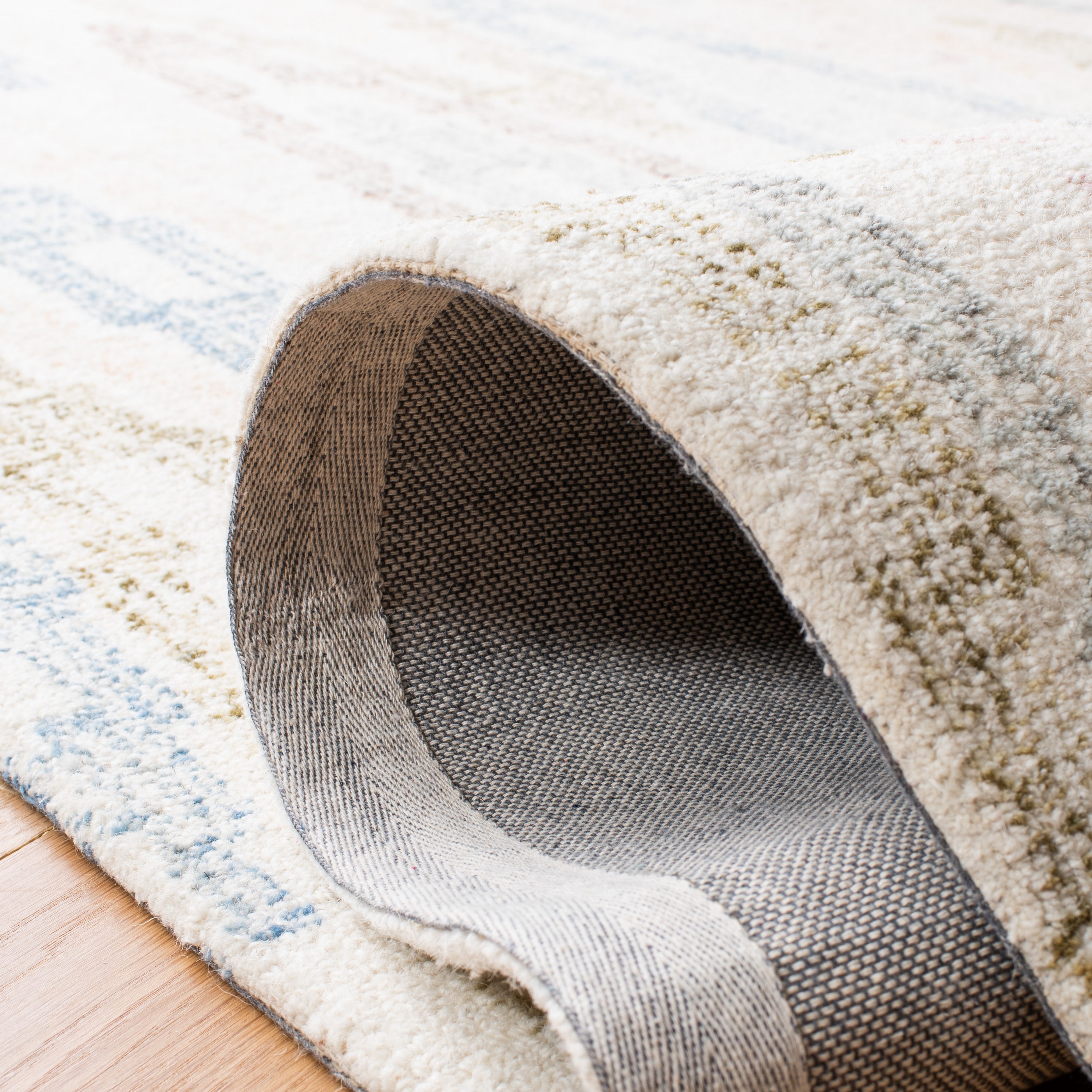Bryanne Ivory and Blue Hand-Tufted Wool Area Rug, 4' x 6'