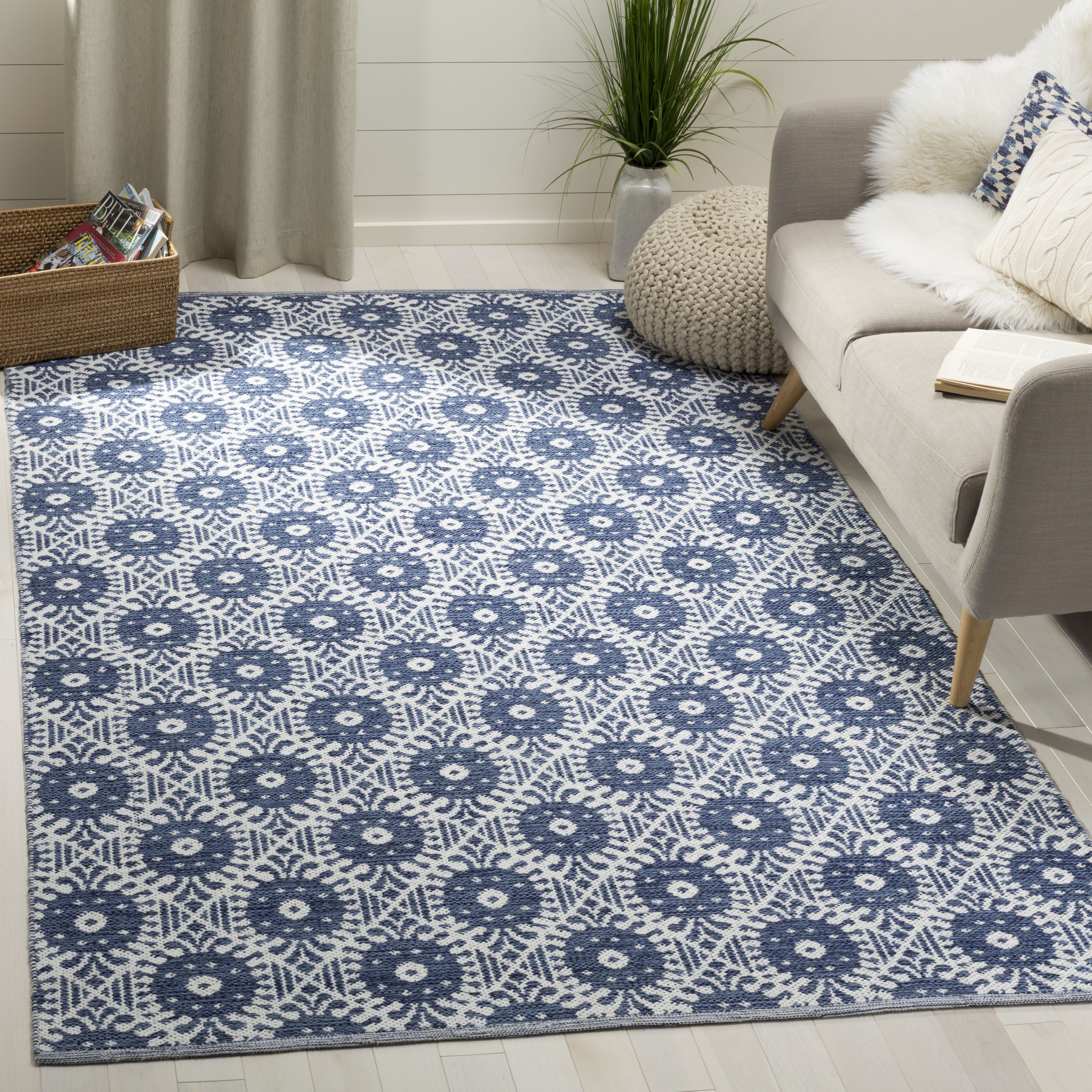 Safavieh MTK612C-8 Montauk Carmi 8 x 10 (ft) Cotton Navy/Ivory Rectangular Indoor Abstract Coastal Area rug