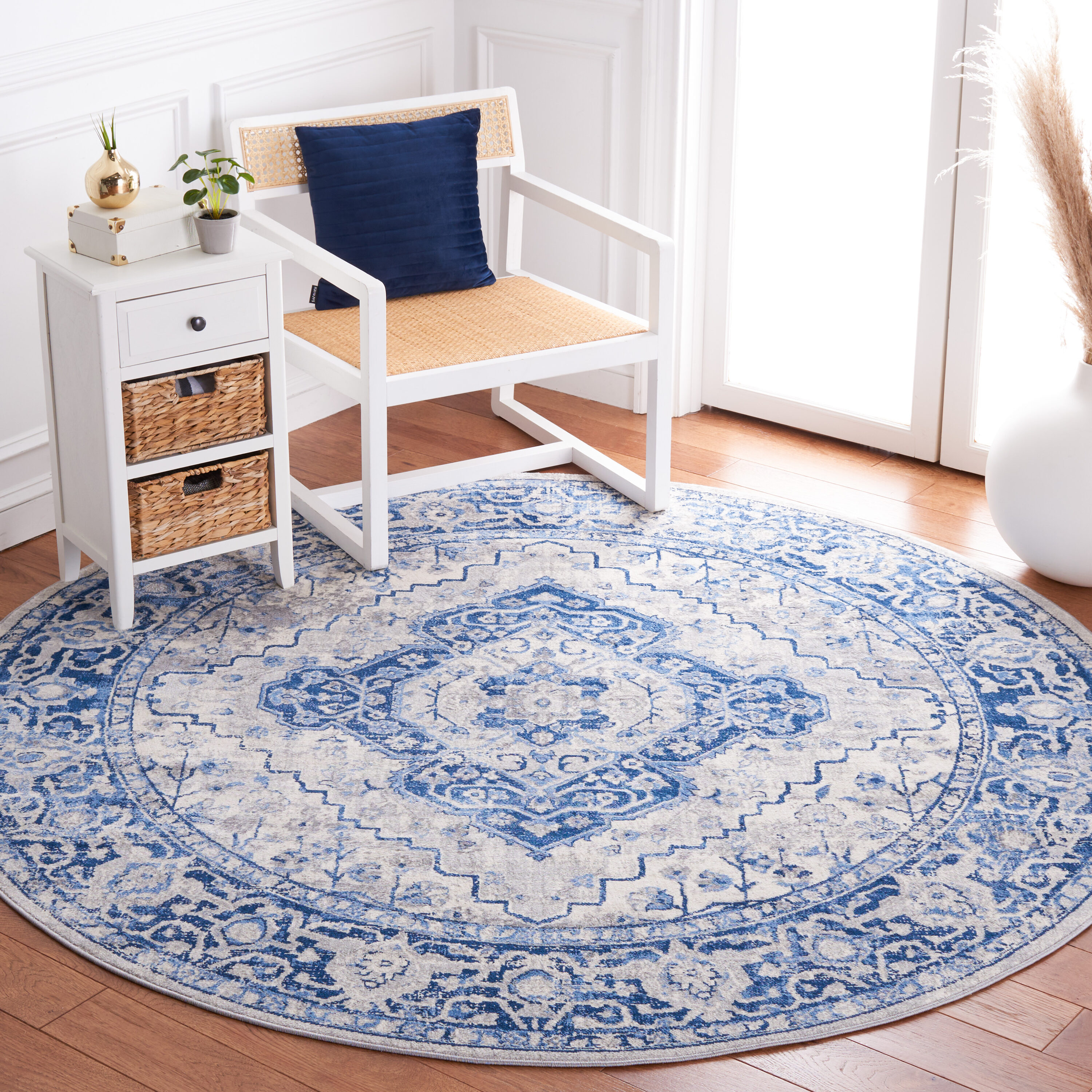 Safavieh - Brentwood 888M Blue Ivory 6ft-7in x 6ft-7in Round Rug