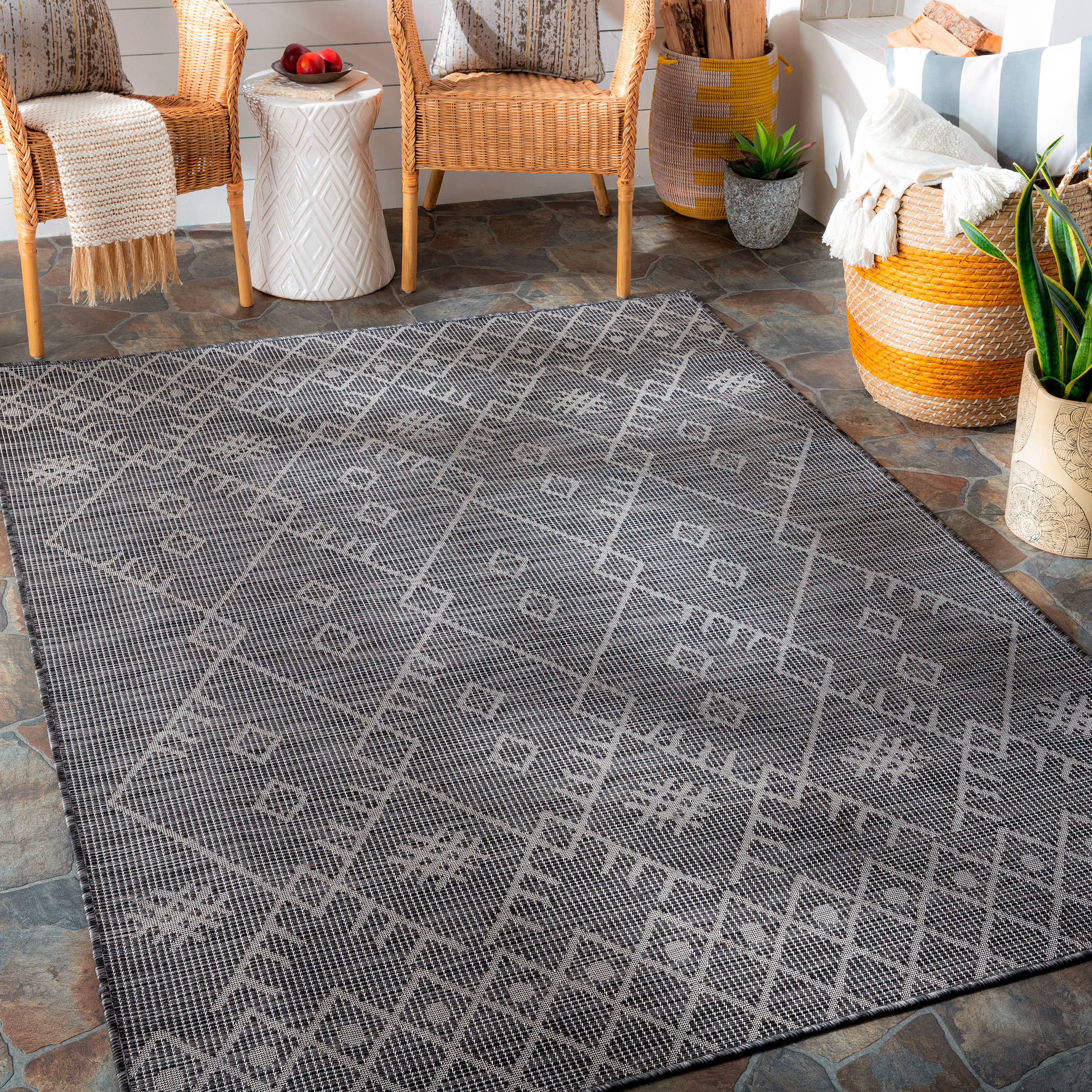 Livabliss PSA2362-537 Pasadena 5 x 7 (ft) Polypropylene Dark Gray Rectangular Indoor/Outdoor Abstract Global Area rug