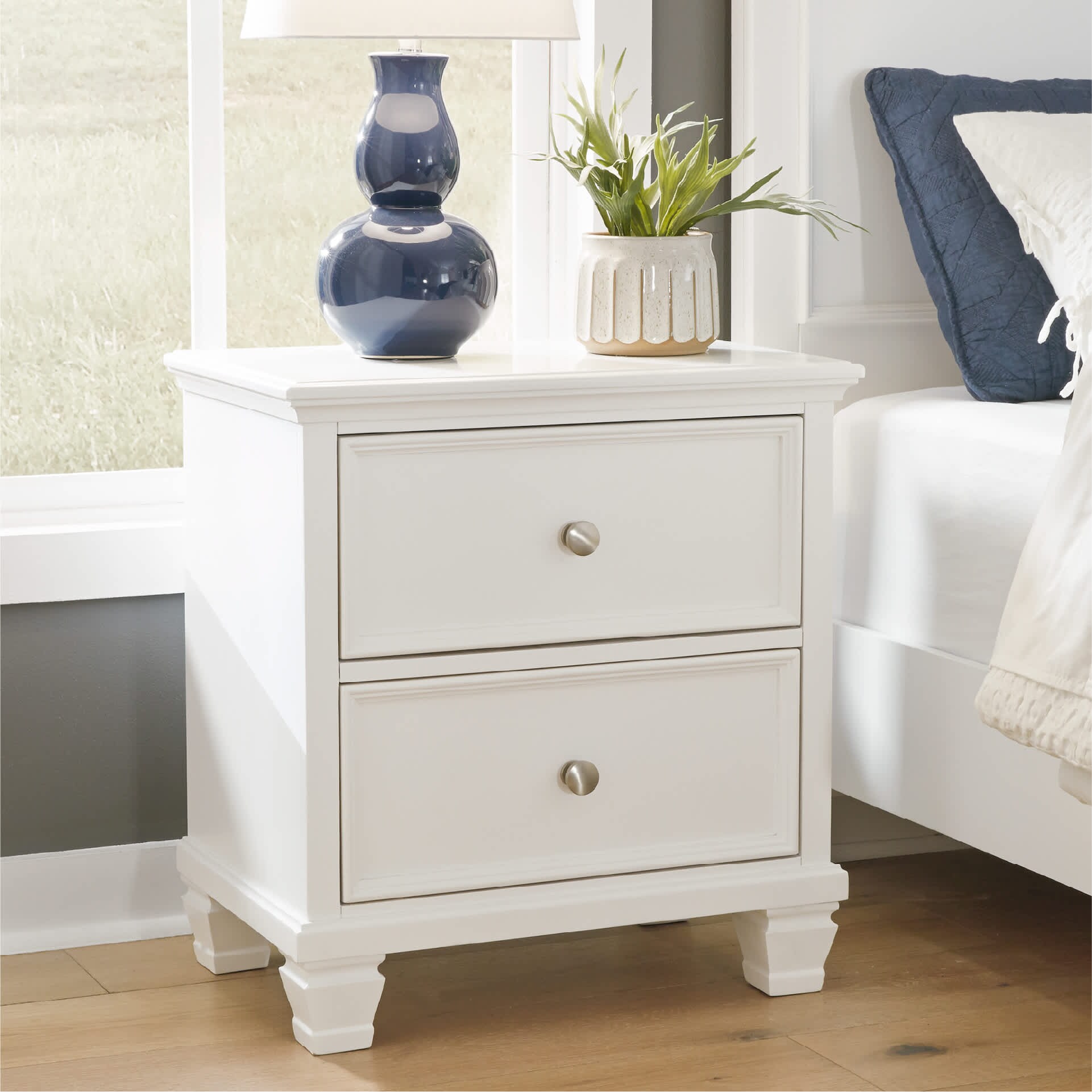 Signature Design by Ashley B680-92 nightstands - View #2