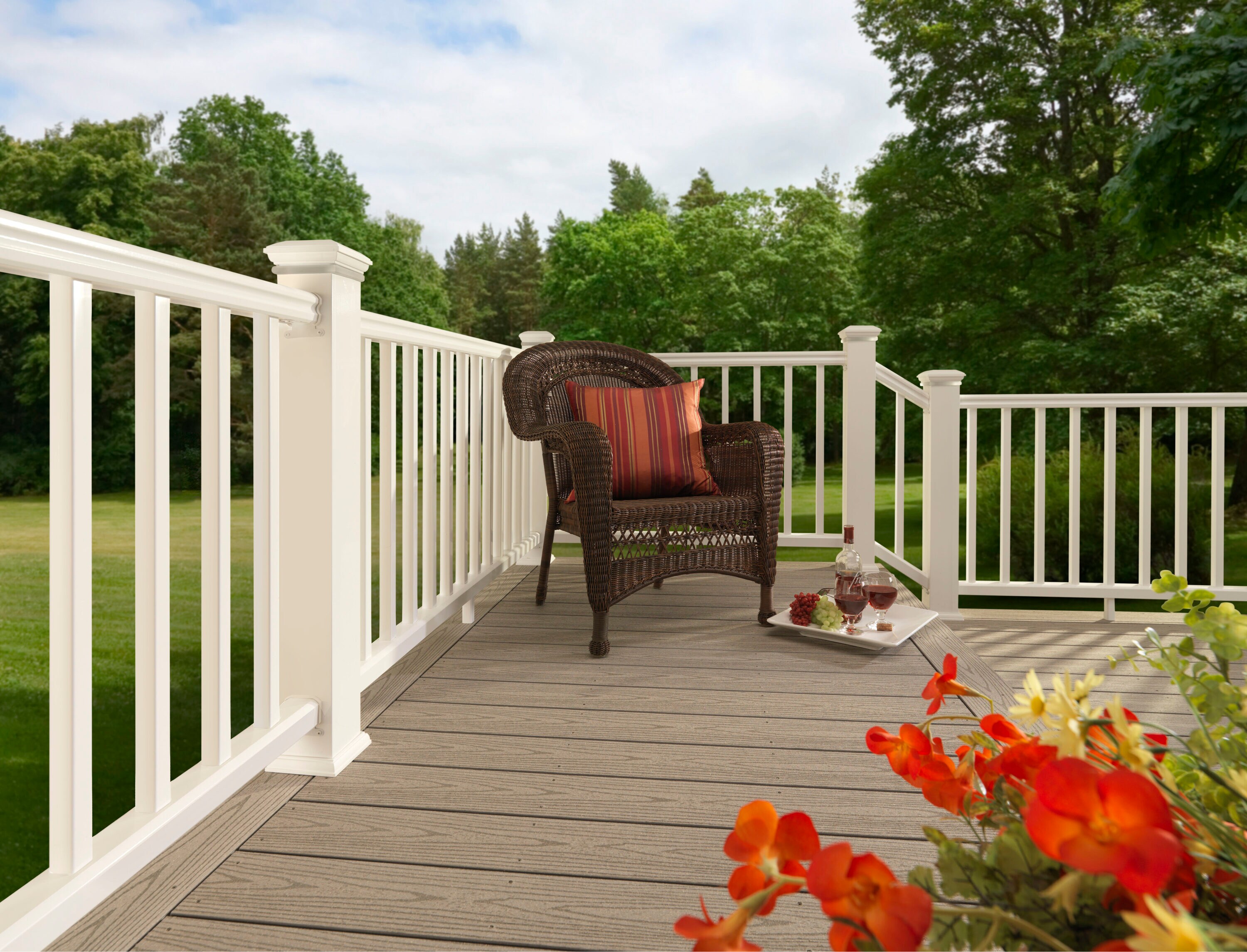 TimberTech TXSRP8W railings - View #3