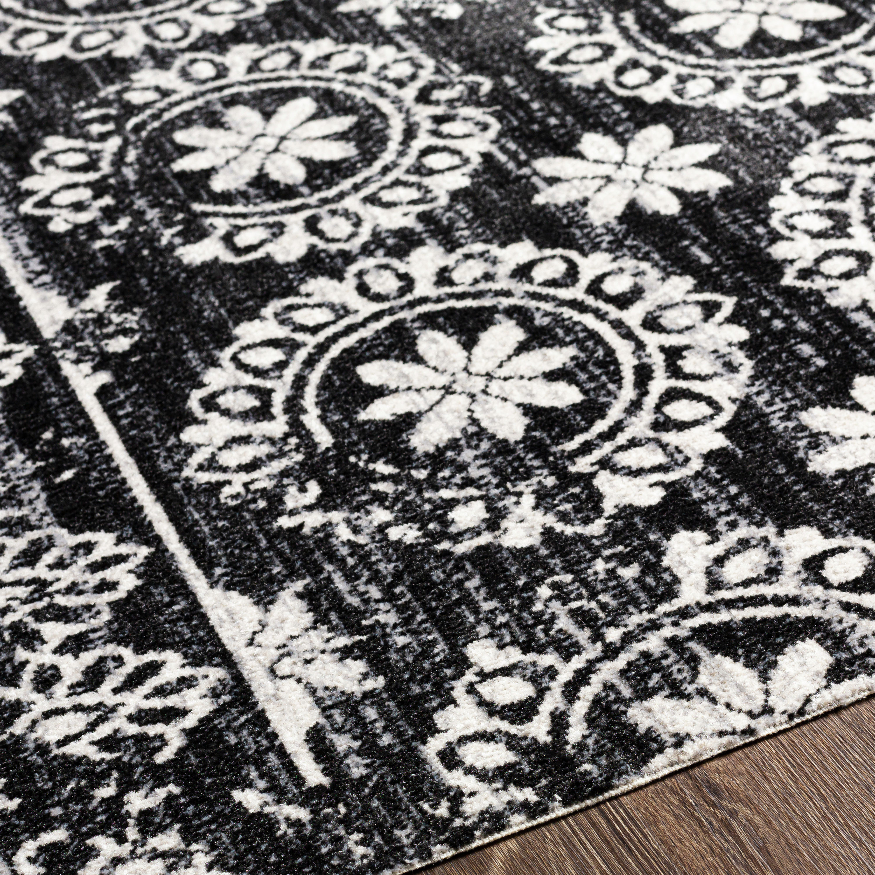 Artistic Weavers Lavadora 7 X 9 Charcoal Grey Indoor Medallion Global  Machine Washable Area Rug in the Rugs department at