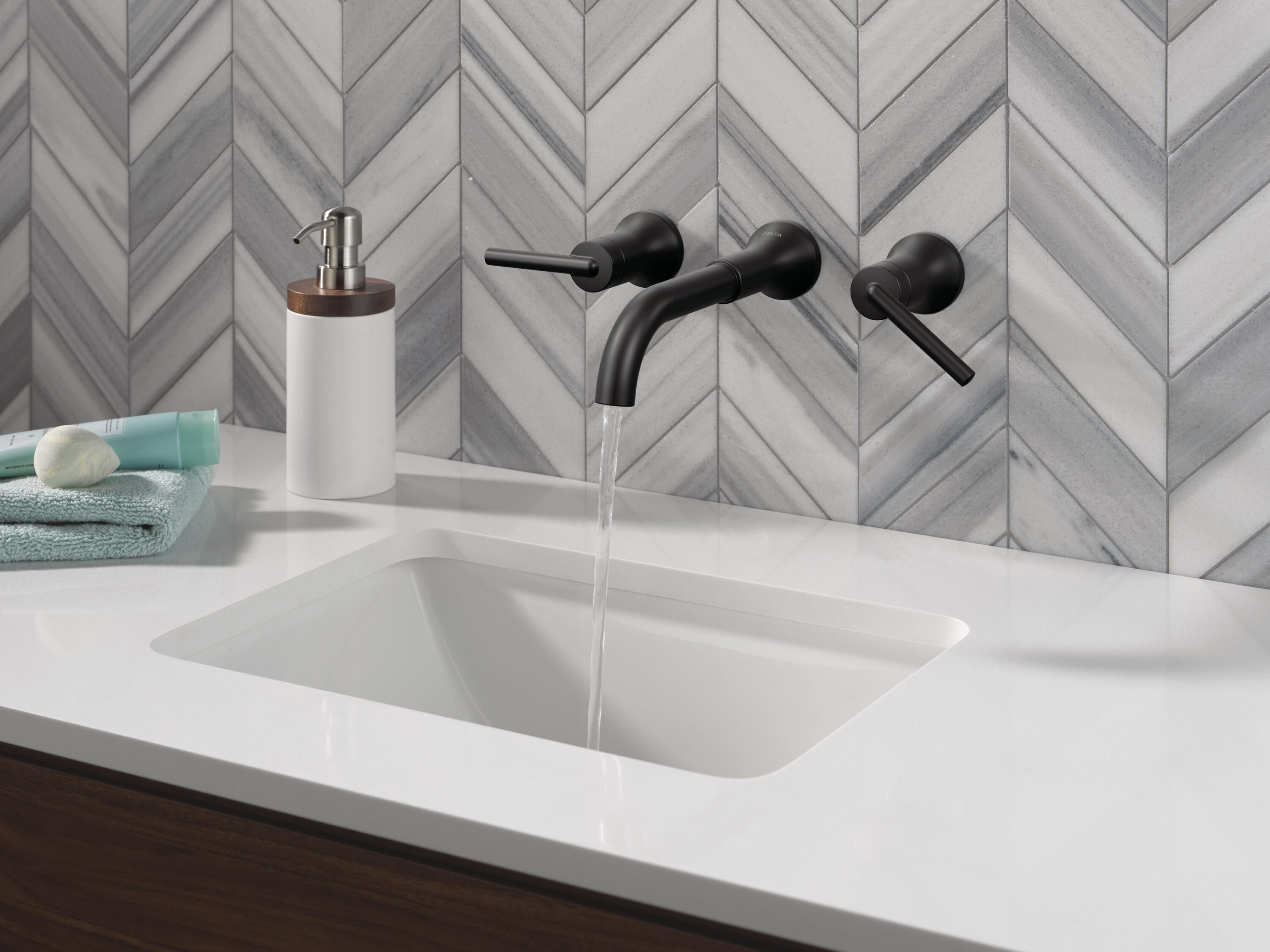 Delta T3554LF-BLLHP-WL Lavatory-Faucets - View #2