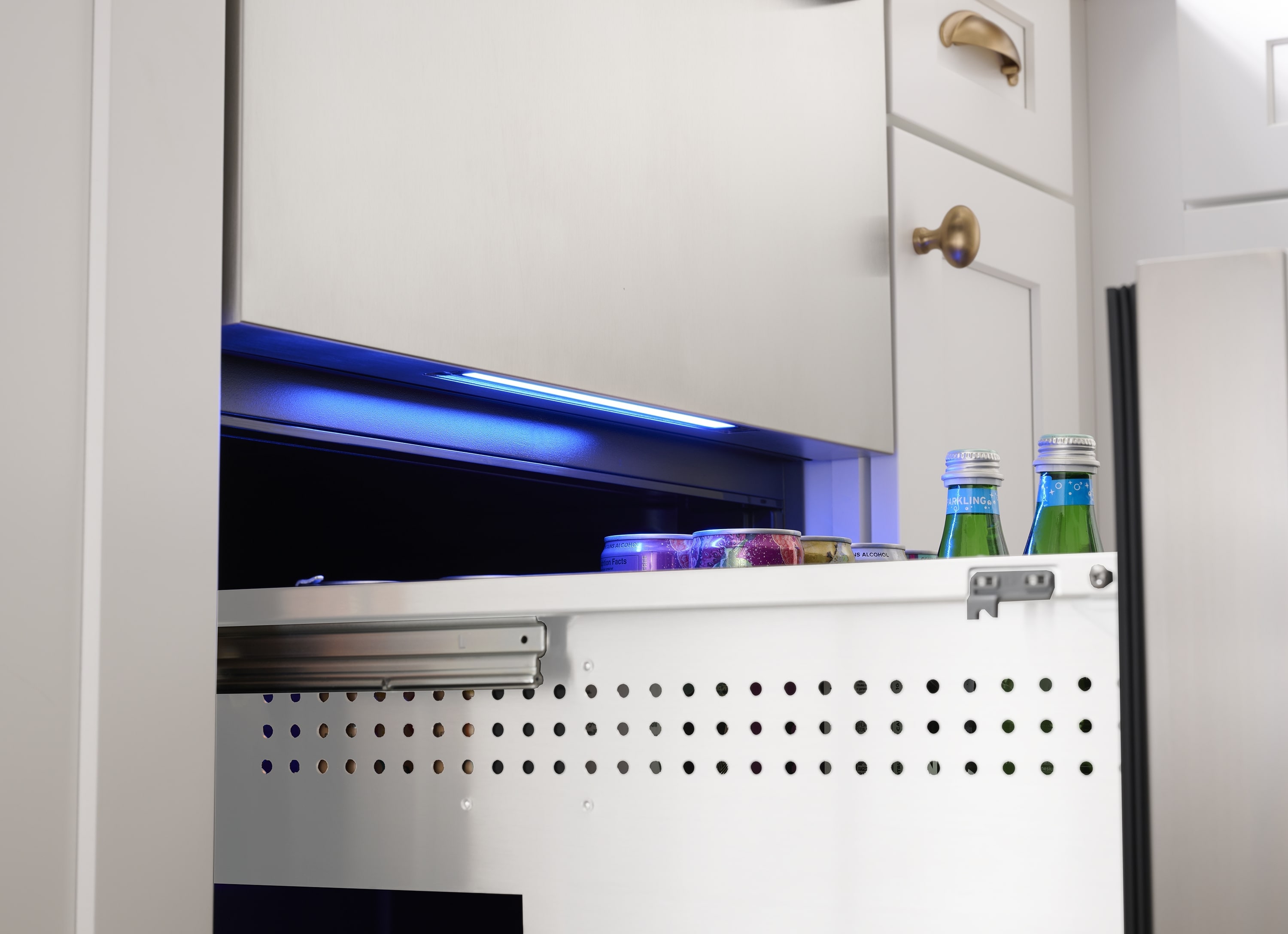 Zephyr PRRD24C1AS Drawer-Refrigerators - View #9