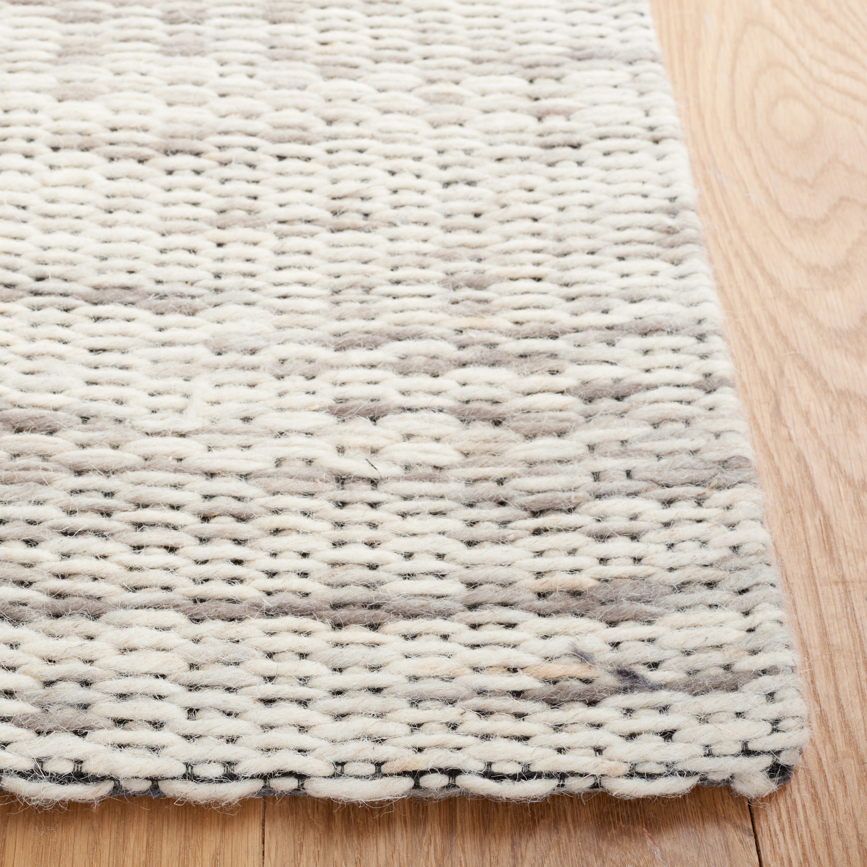 Safavieh MRB311F-6SQ rugs - View #3