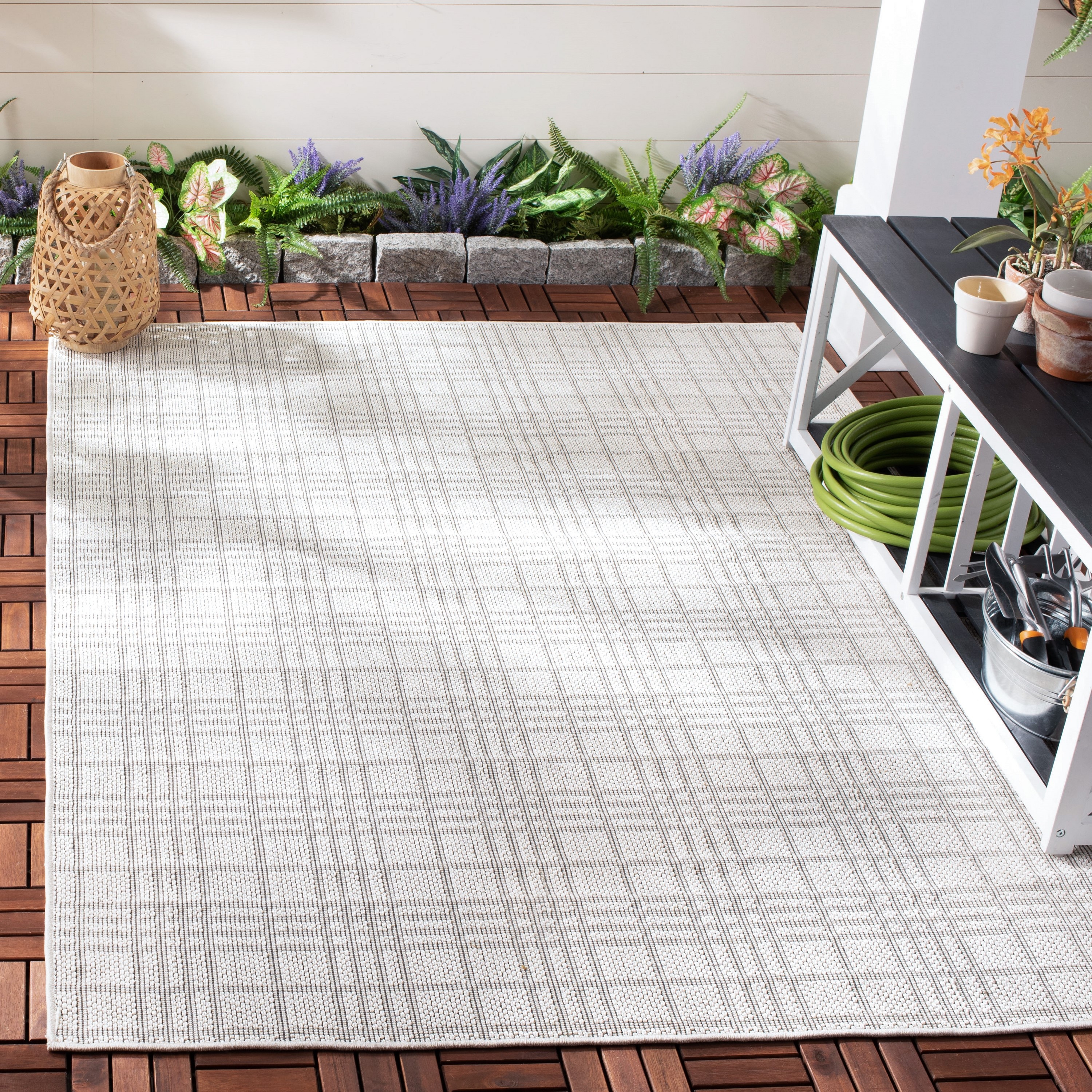 Safavieh BMU802A-3 Bermuda 800 Blanche 3 x 5 (ft) Loomed Polypropylene Ivory/Light Gray Rectangular Indoor/Outdoor Geometric Bohemian/Eclectic Area rug