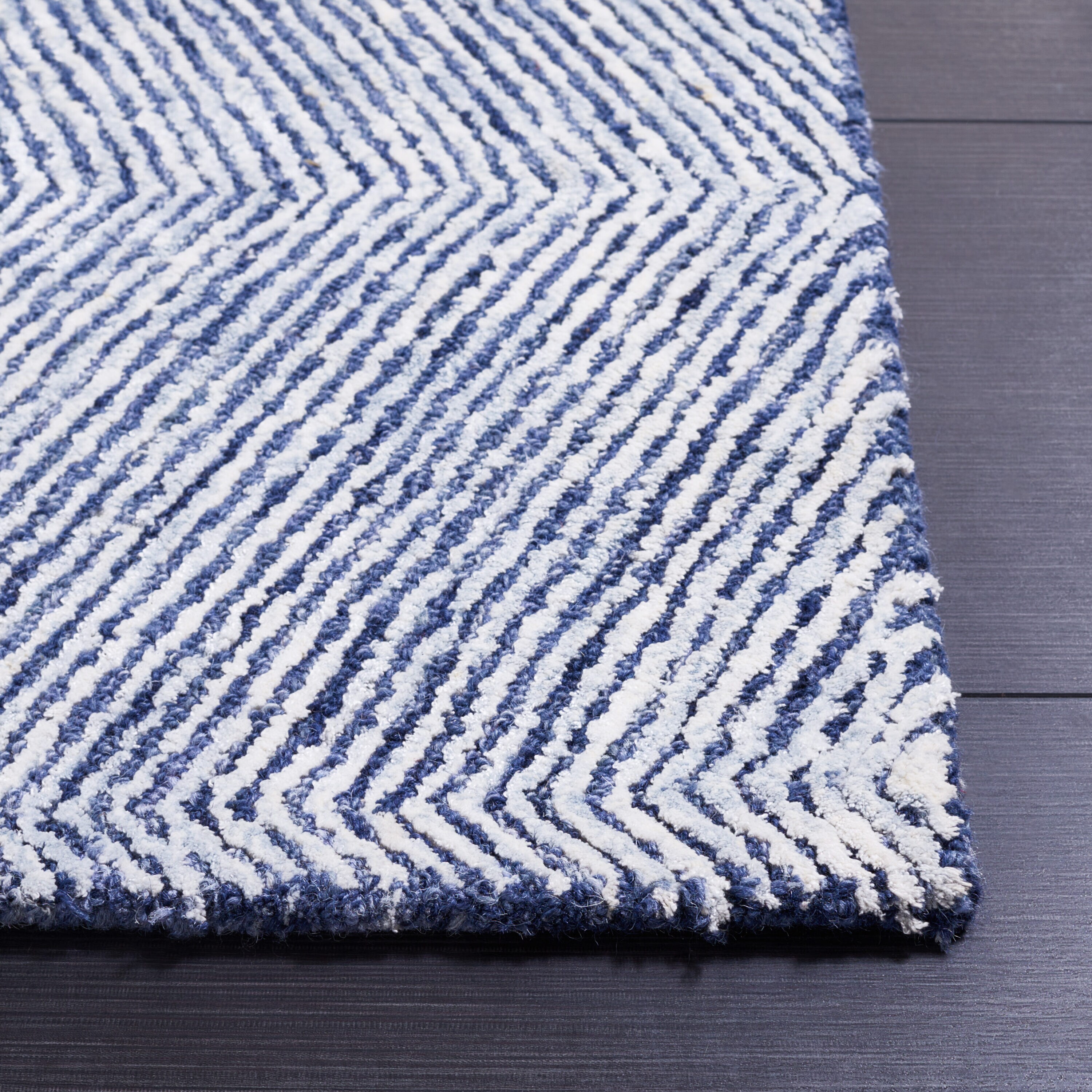 Safavieh SOH126N-28 rugs - View #6